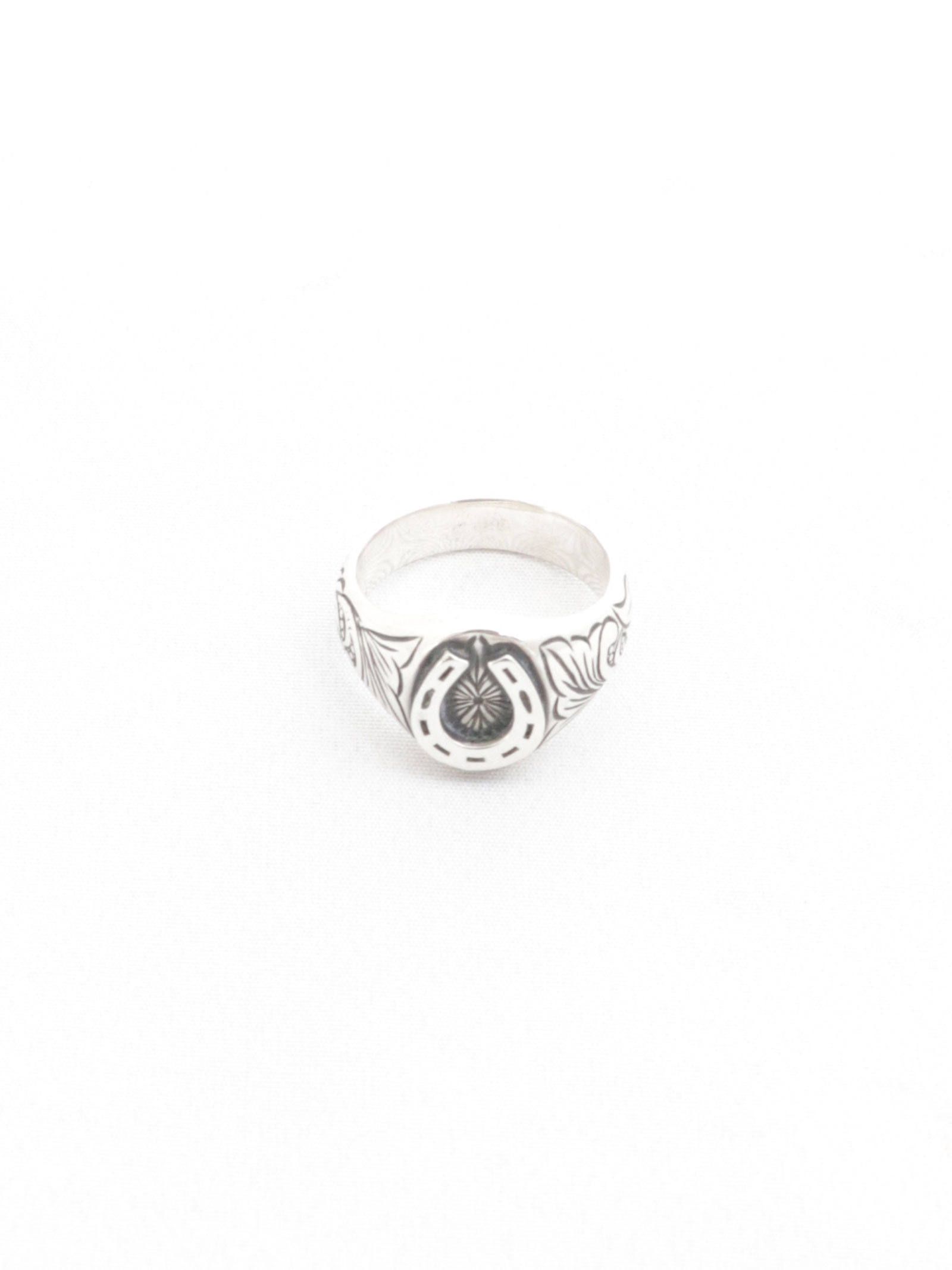 HORSE SHOE OVAL ENGRAVING RING (SILVER925)