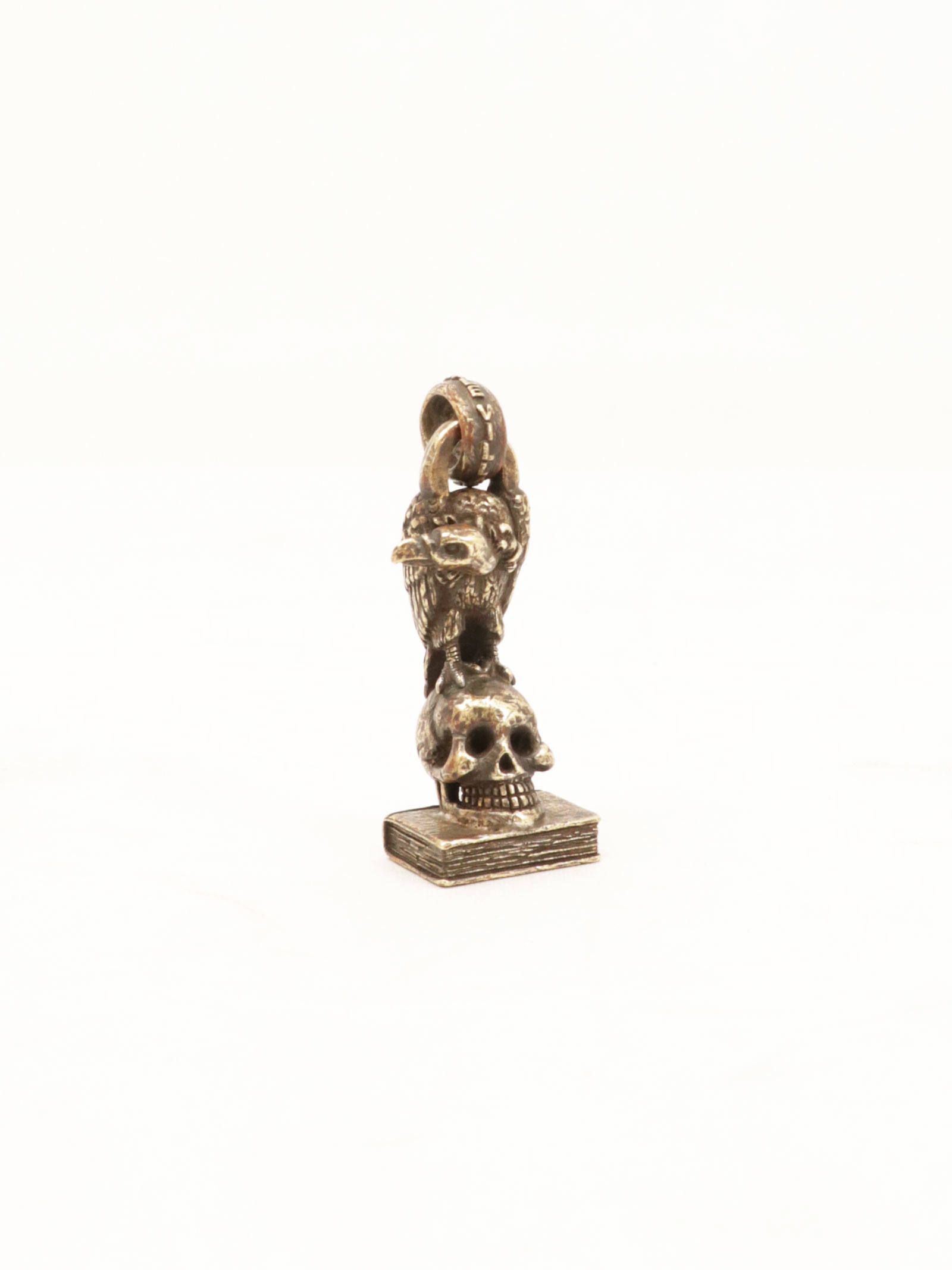 ヴァルチャー & スカル & ブック ペンダント (ブラス) / VULTURE & SKULL & BOOK PENDANT (BRASS)