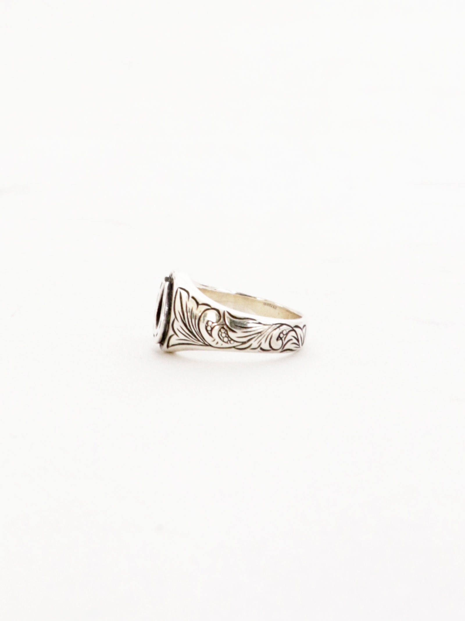 HORSE SHOE OVAL ENGRAVING RING (SILVER925)