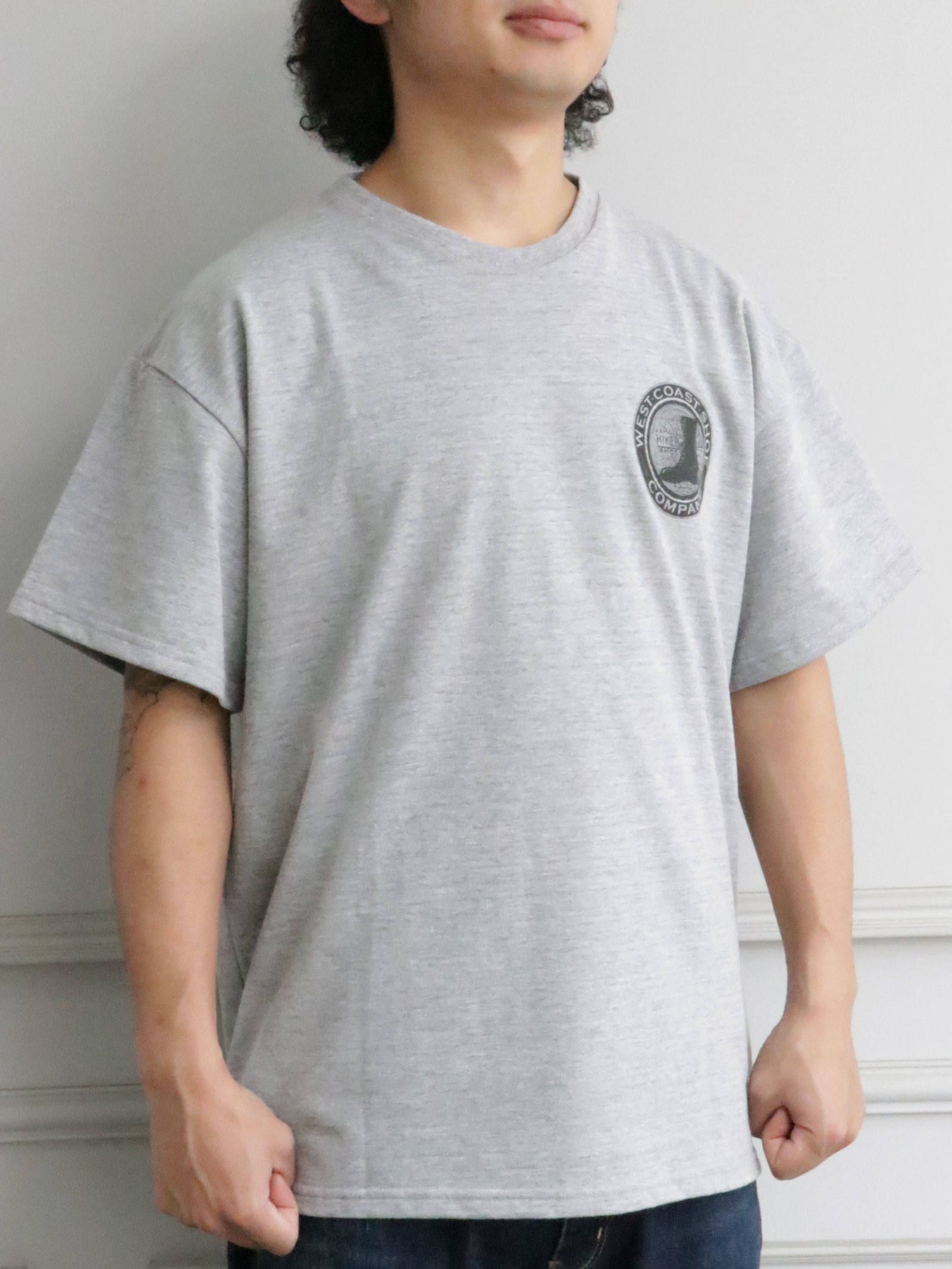 FAMOUS HIKER SHOE S/S-TEE (GRAY)