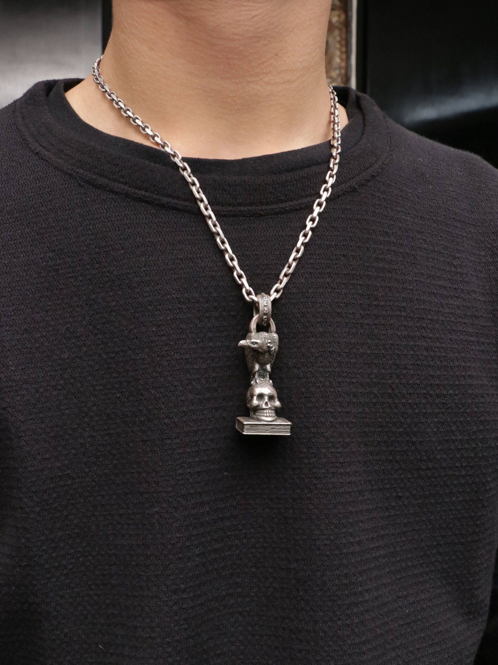 ヴァルチャー & スカル & ブック ペンダント (シルバー) / VULTURE & SKULL & BOOK PENDANT (SILVER)
