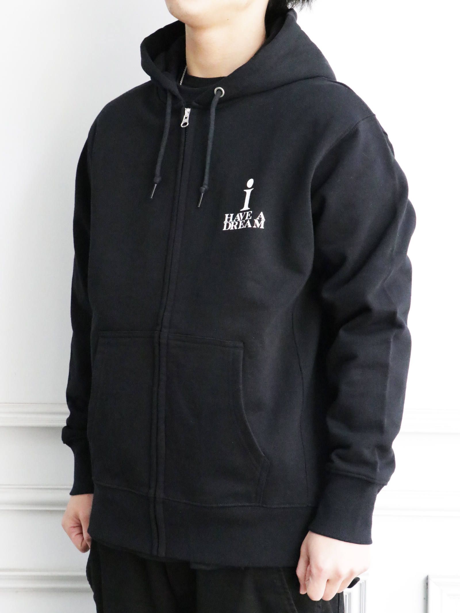ジップアップパーカー (SKANDA)(ブラック) / ZIPUP PARKA (BLACK) モデル 身長170cm、体重56kg 着用 L