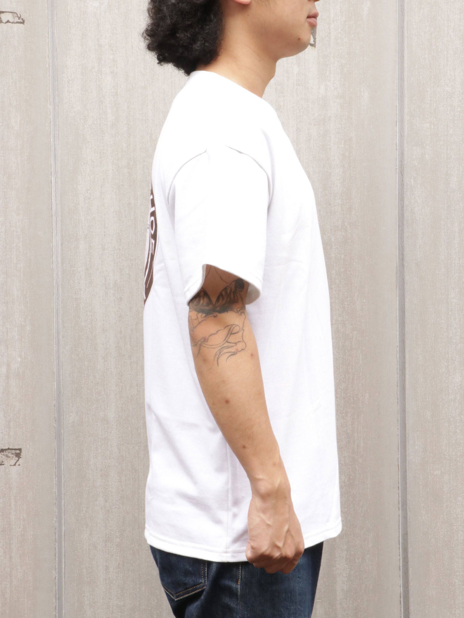FAMOUS HIKER SHOE S/S T-SHIRTS( WHITE)