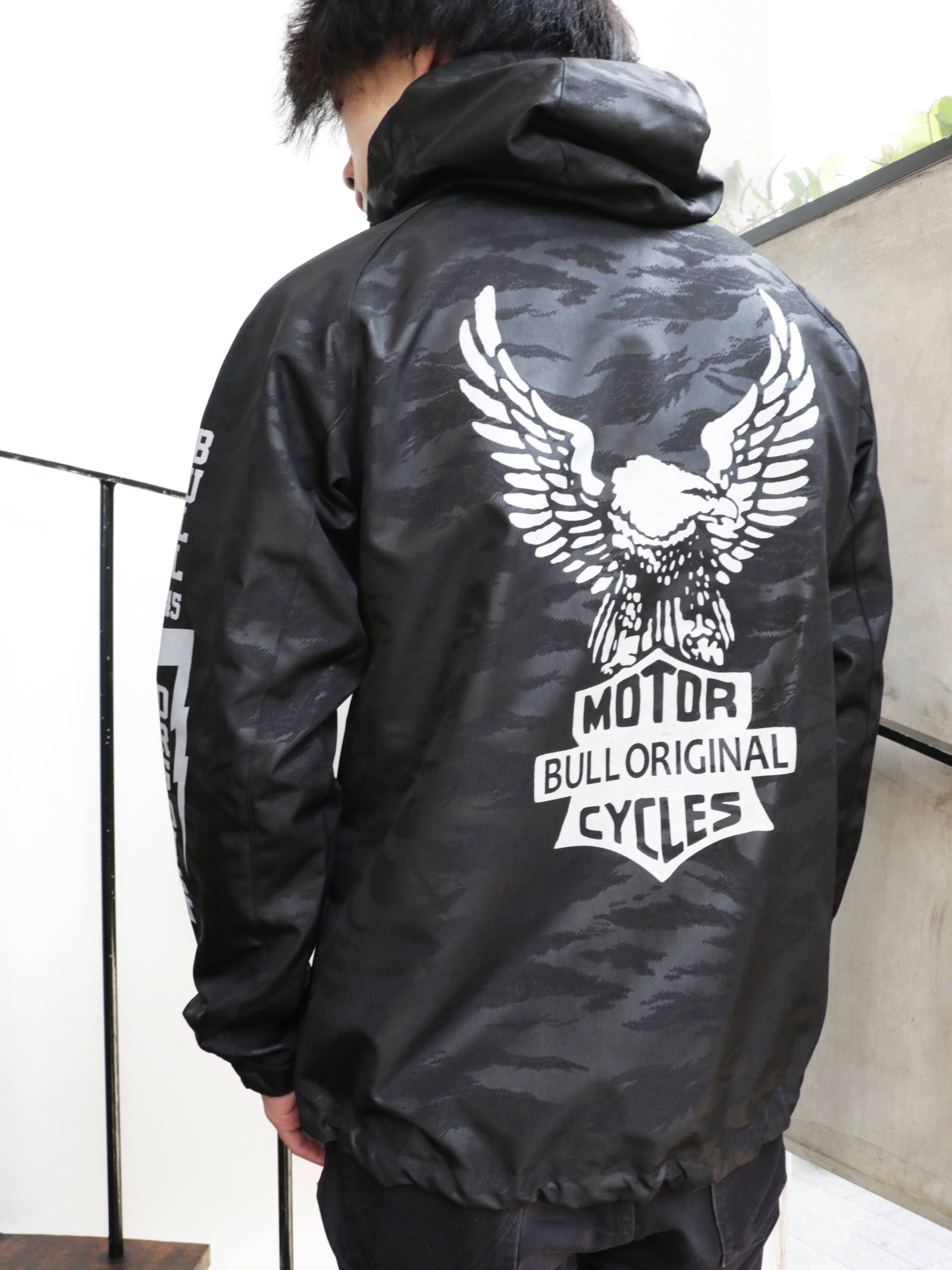 ローカルサポートシェルパーカーLOCAL SUPPORT SHELL PARKA モデル 身長172cm , 体重64kg 着用 M