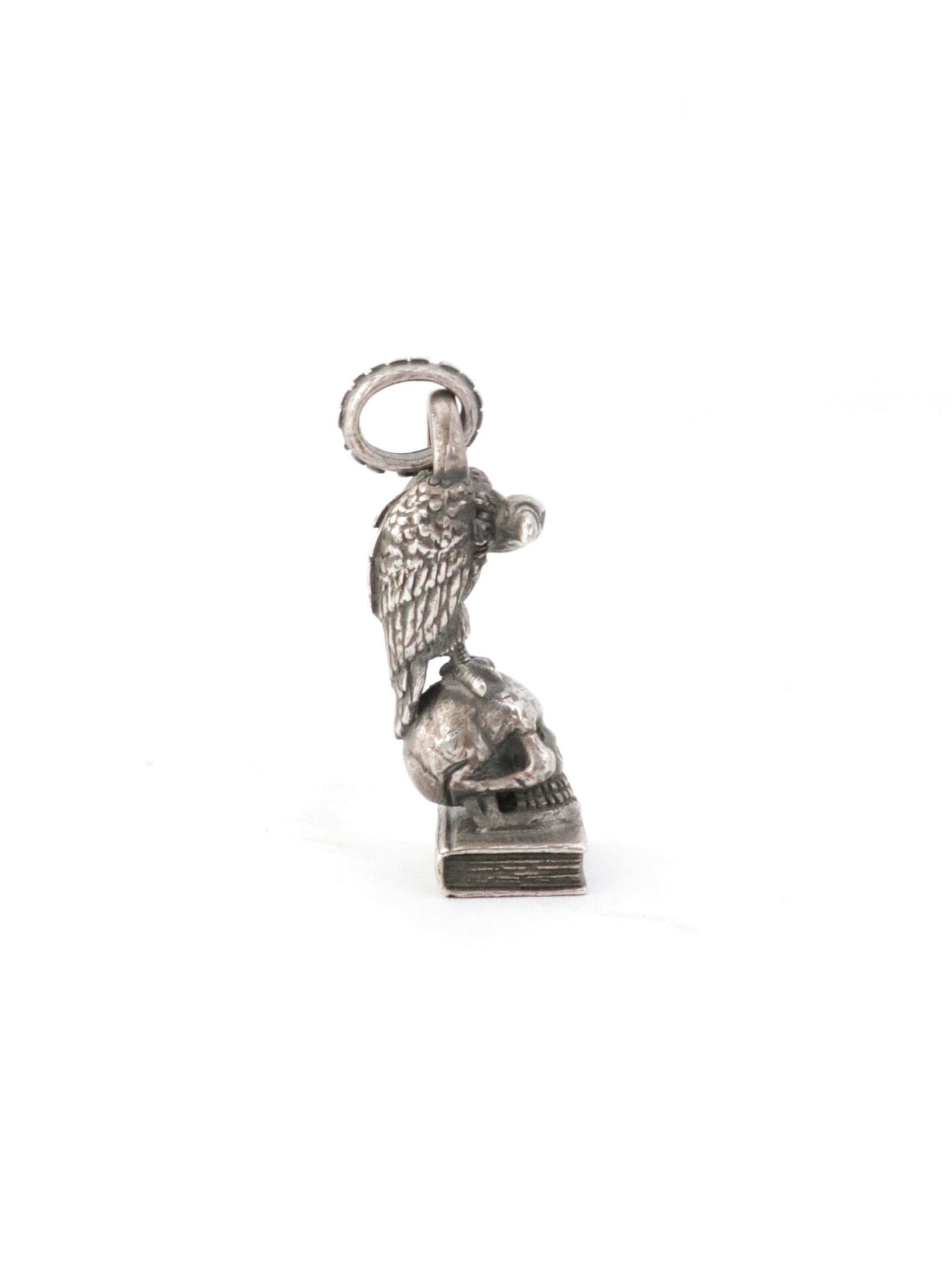 ヴァルチャー & スカル & ブック ペンダント (シルバー) / VULTURE & SKULL & BOOK PENDANT (SILVER)