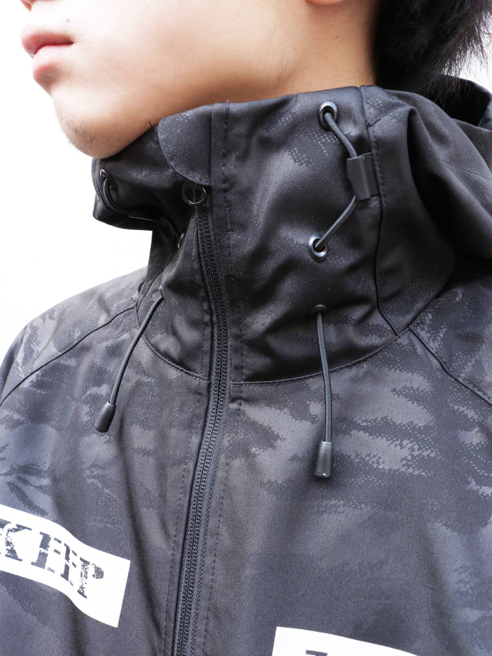 ローカルサポートシェルパーカーLOCAL SUPPORT SHELL PARKA モデル 身長172cm , 体重64kg 着用 M