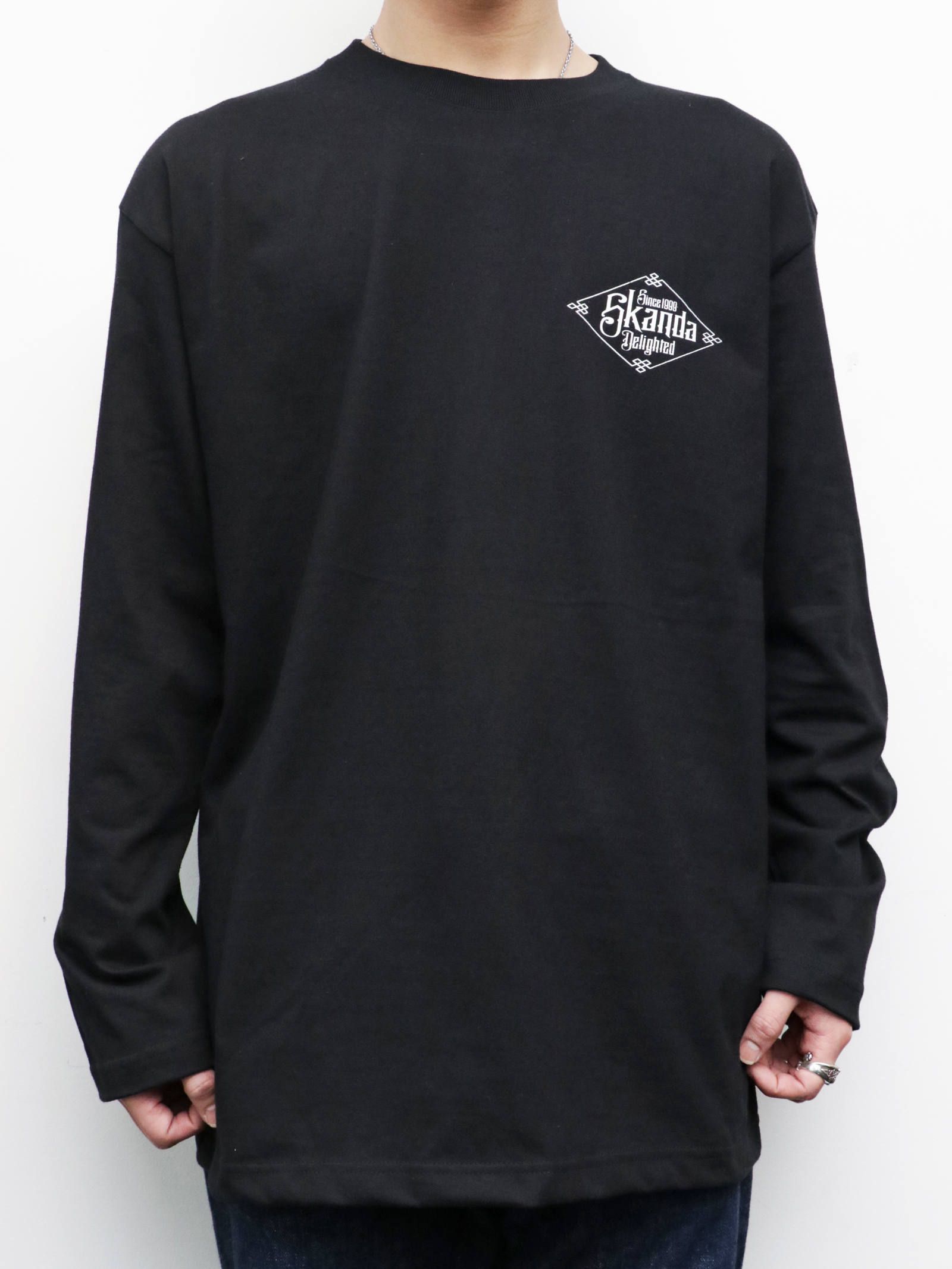 トライバルデザインロングスリーブTシャツ (ブラック) / TRIBAL DESIGN L/S-TEE (BLACK)