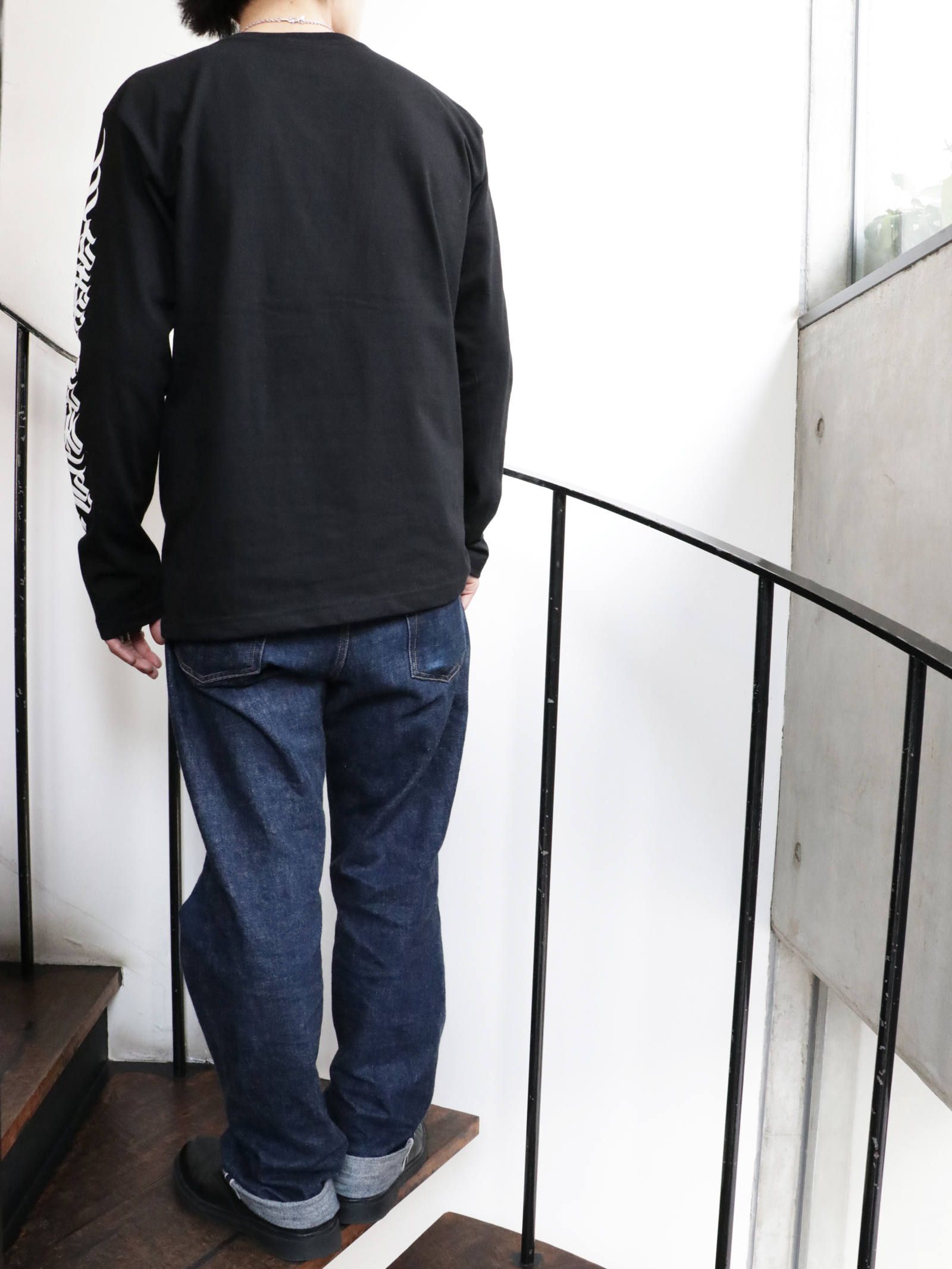 北陸韋駄天オリジナルロングスリーブTシャツ (ブラック) / 北陸韋駄天ORIGNAL L/S TEE (BLACK) モデル 身長170cm、体重56kg 着用 L
