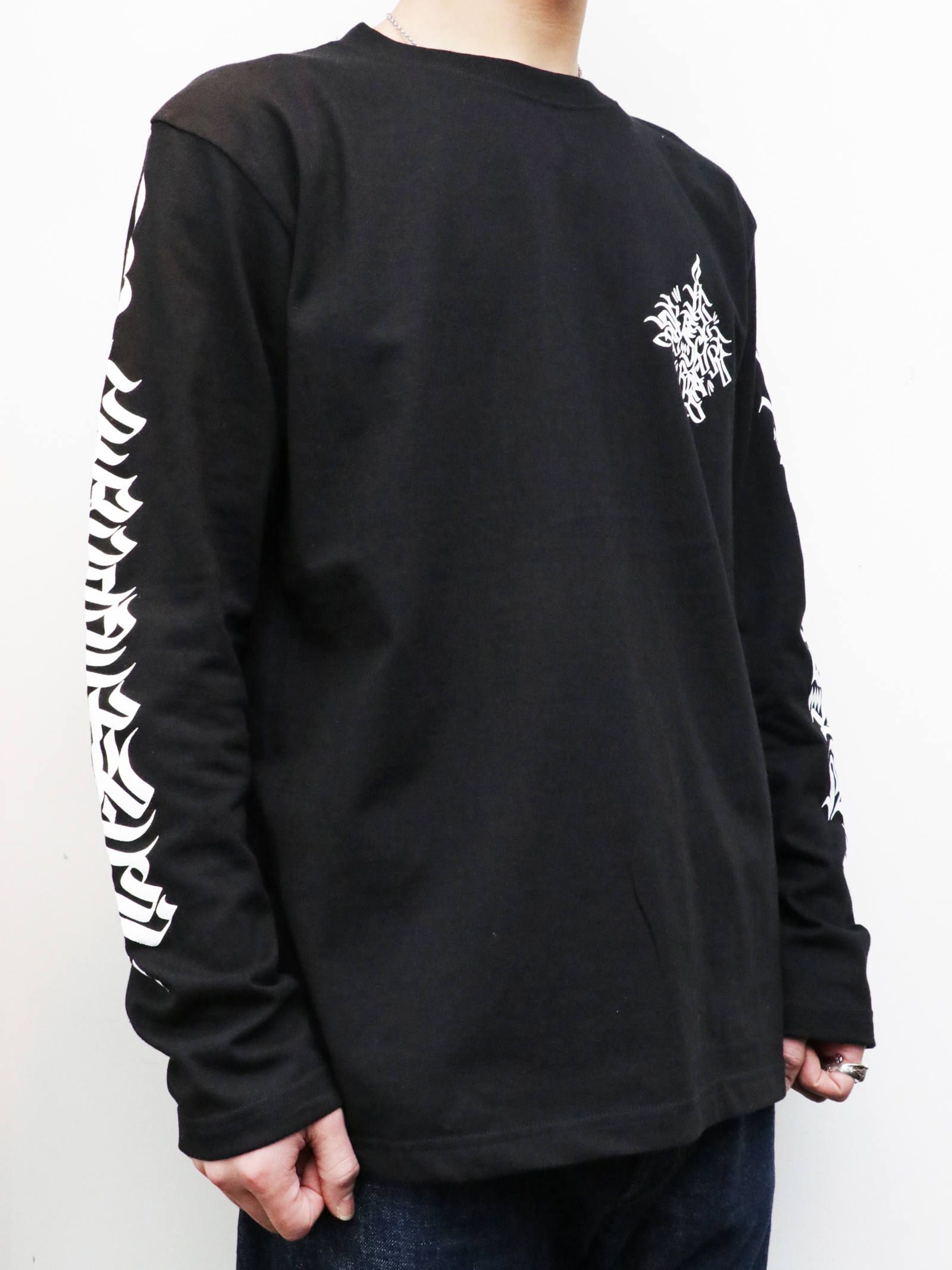 北陸韋駄天オリジナルロングスリーブTシャツ (ブラック) / 北陸韋駄天ORIGNAL L/S TEE (BLACK) モデル 身長170cm、体重56kg 着用 L