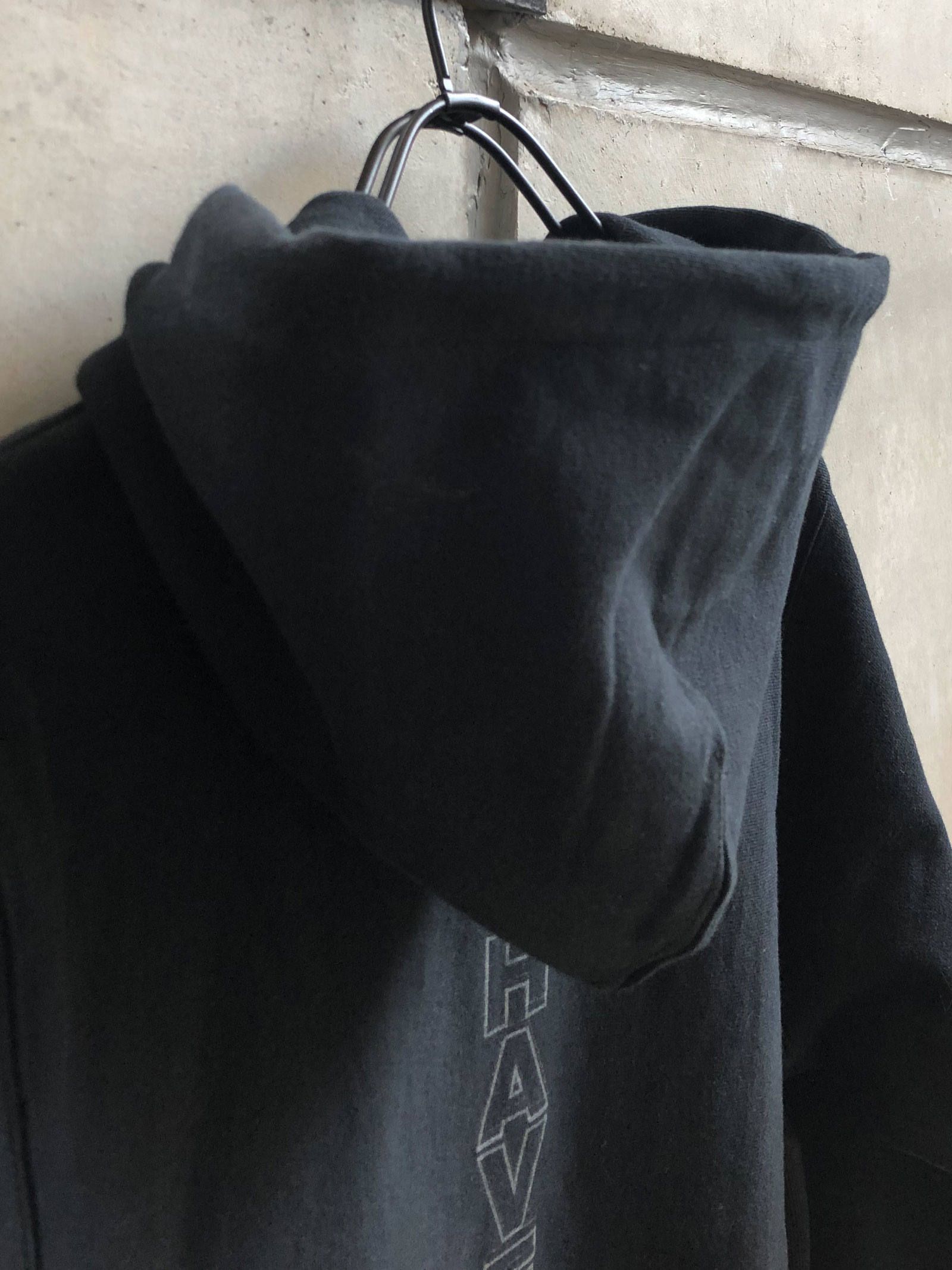 リップルプルオーバー (ブラック) / RIPPLE PULLOVER (BLACK) モデル 身長170cm、体重56kg 着用 M