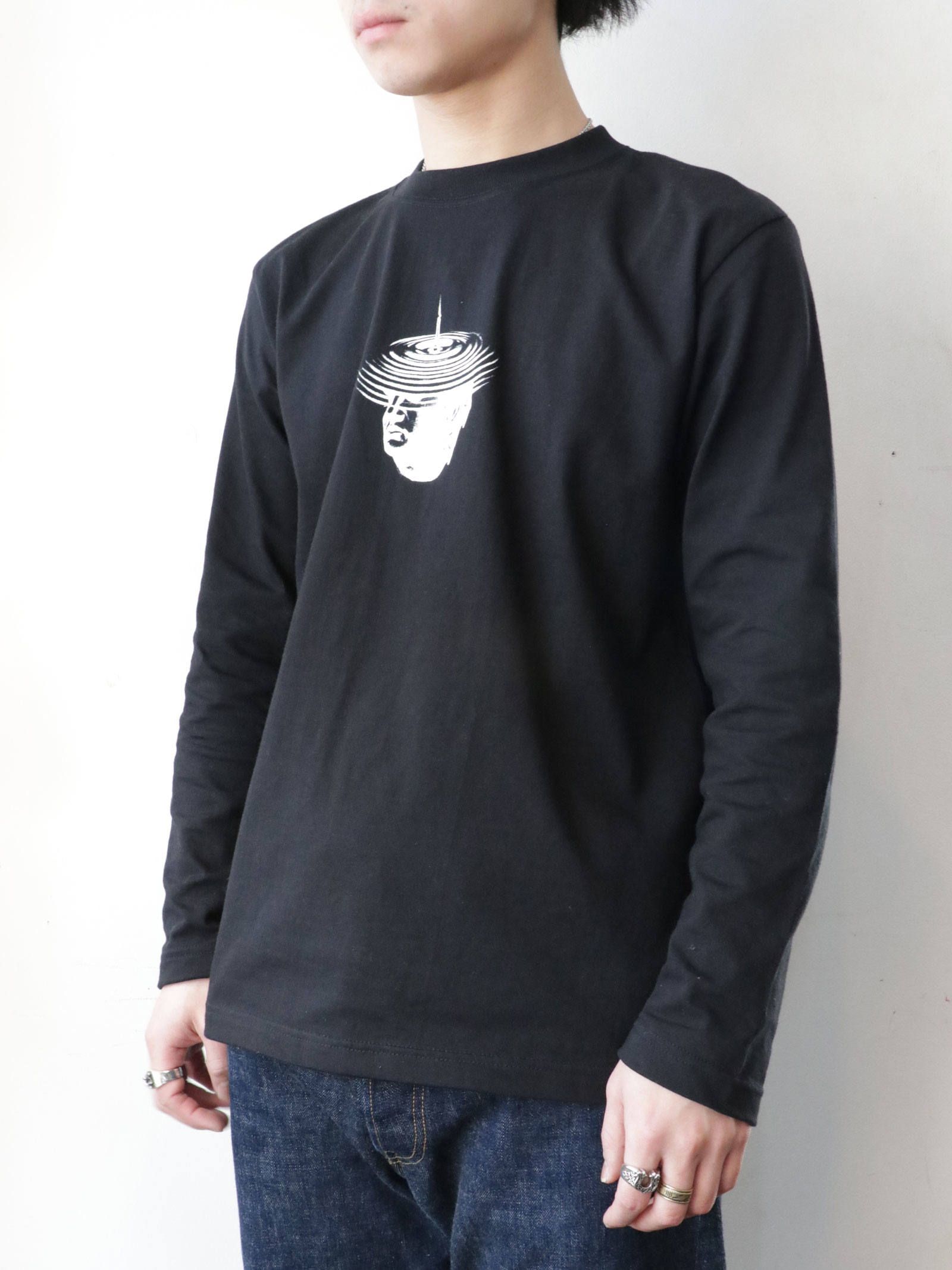 リップルロングスリーブTEE (ブラック) / RIPPLE L/S-TEE (BLACK) モデル 身長170cm、体重56kg 着用 M