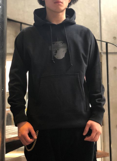 リップルプルオーバー (ブラック) / RIPPLE PULLOVER (BLACK) モデル 身長170cm、体重56kg 着用 M