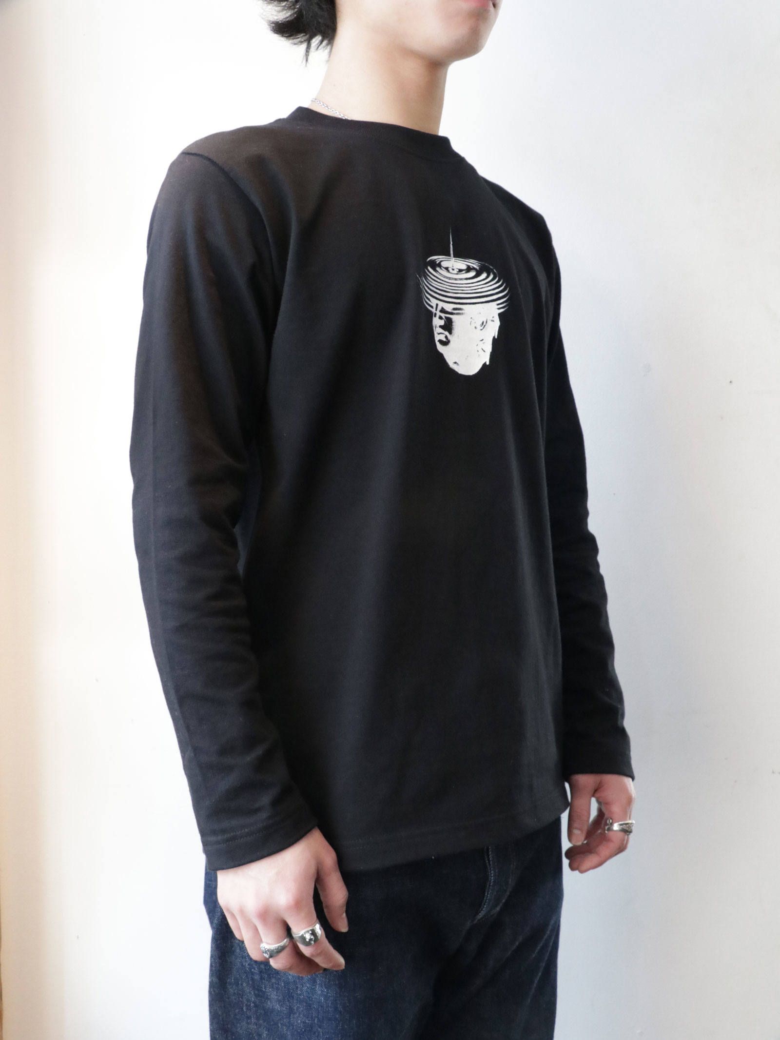 リップルロングスリーブTEE (ブラック) / RIPPLE L/S-TEE (BLACK) モデル 身長170cm、体重56kg 着用 M