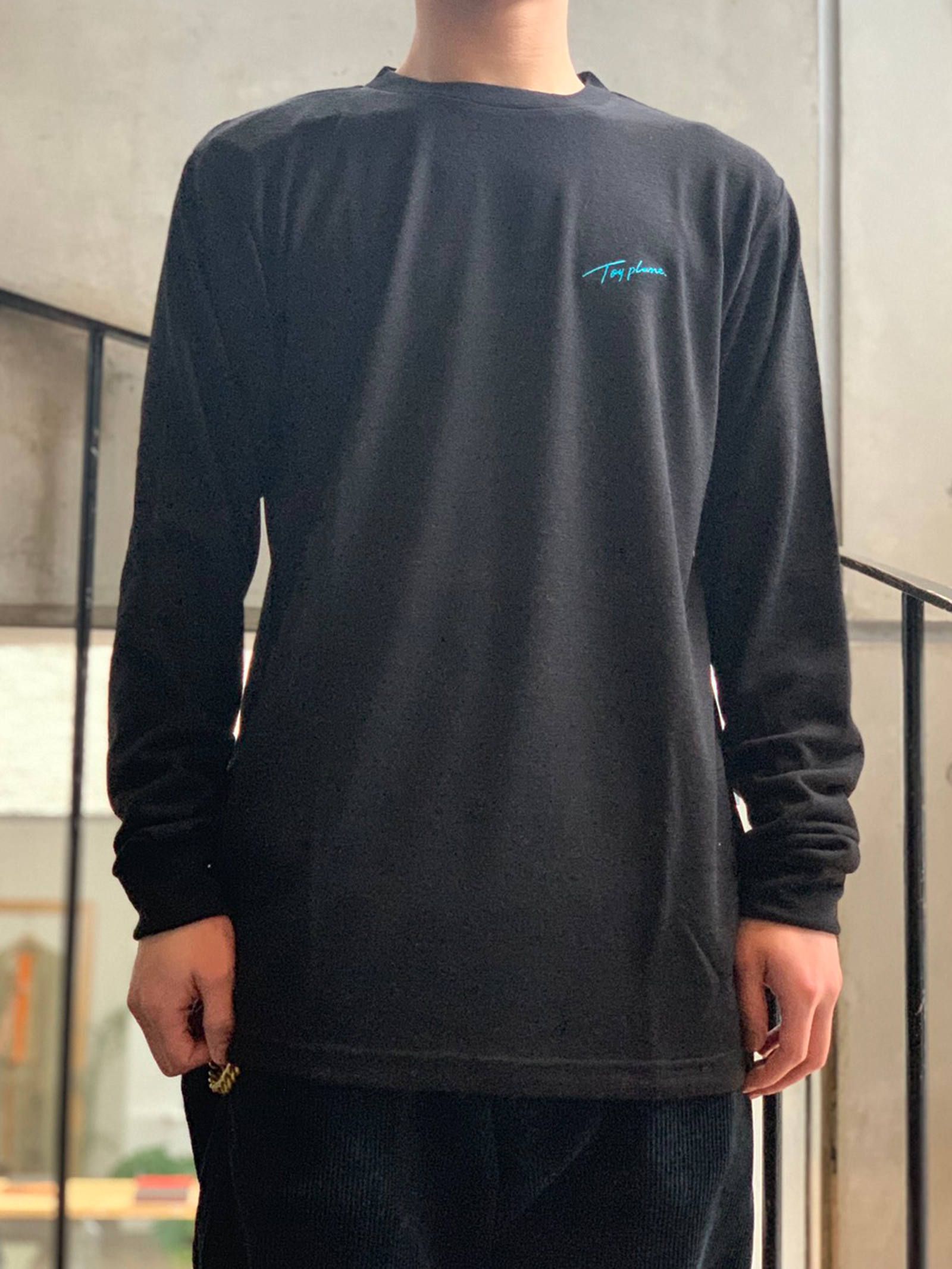 クルーネックニット (ブラック) / CREW NECK KNIT (BLACK)
