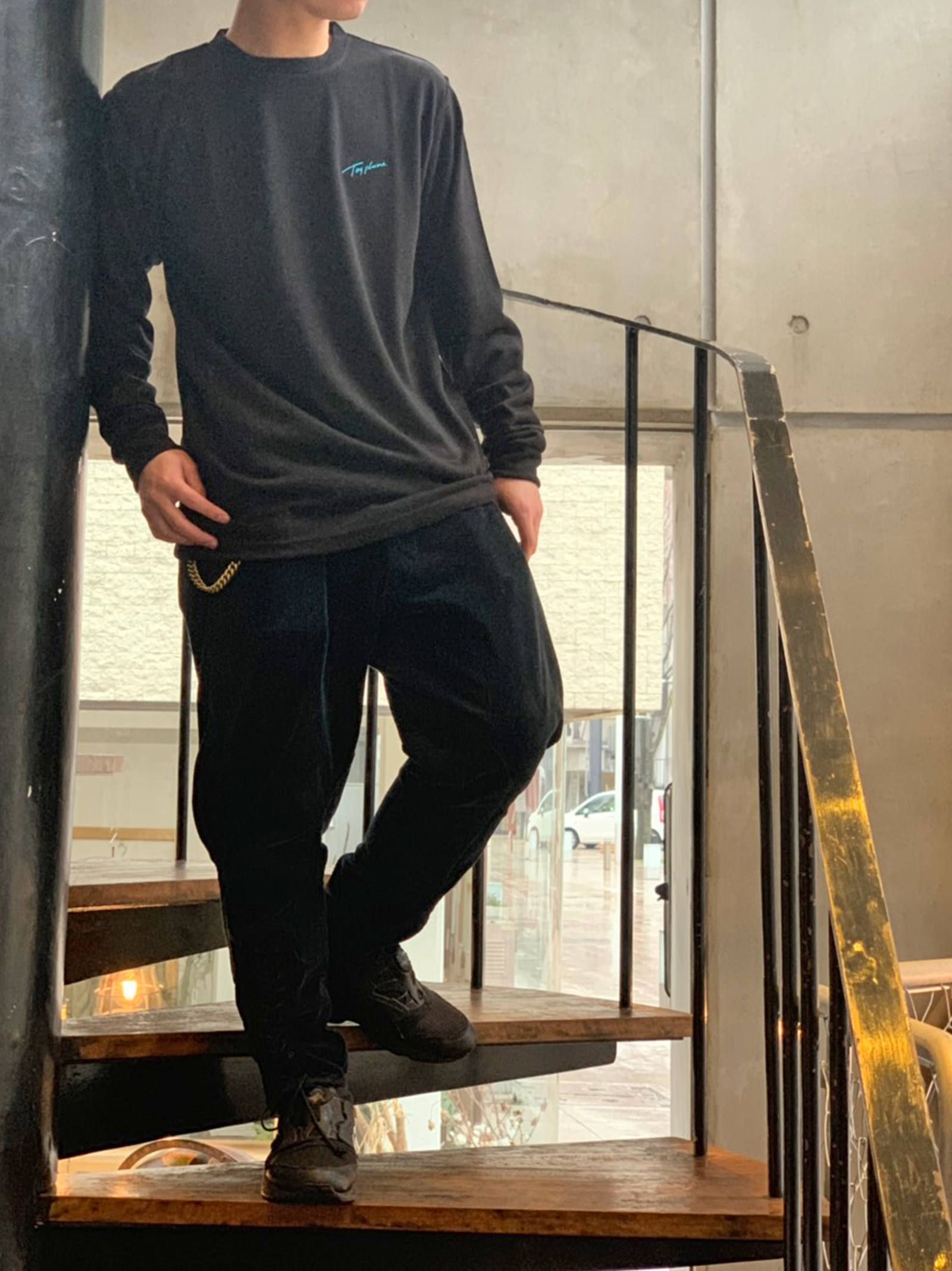 クルーネックニット (ブラック) / CREW NECK KNIT (BLACK)