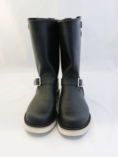 "BOSS" - 11inch HIGHT (BLACK TIE DMAIN)