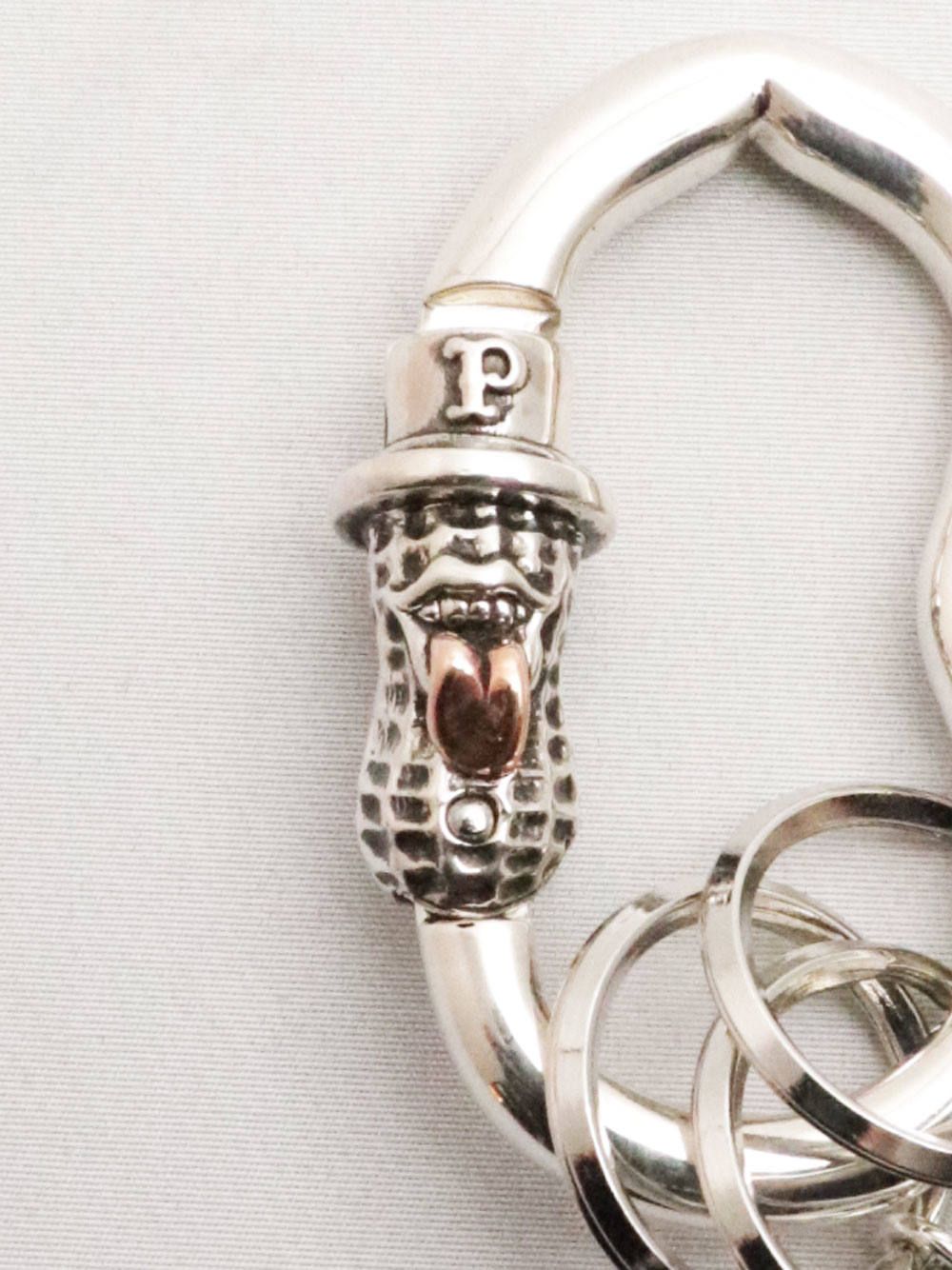 BEROPEANUTS CARABINER (SILVER×COPPER)