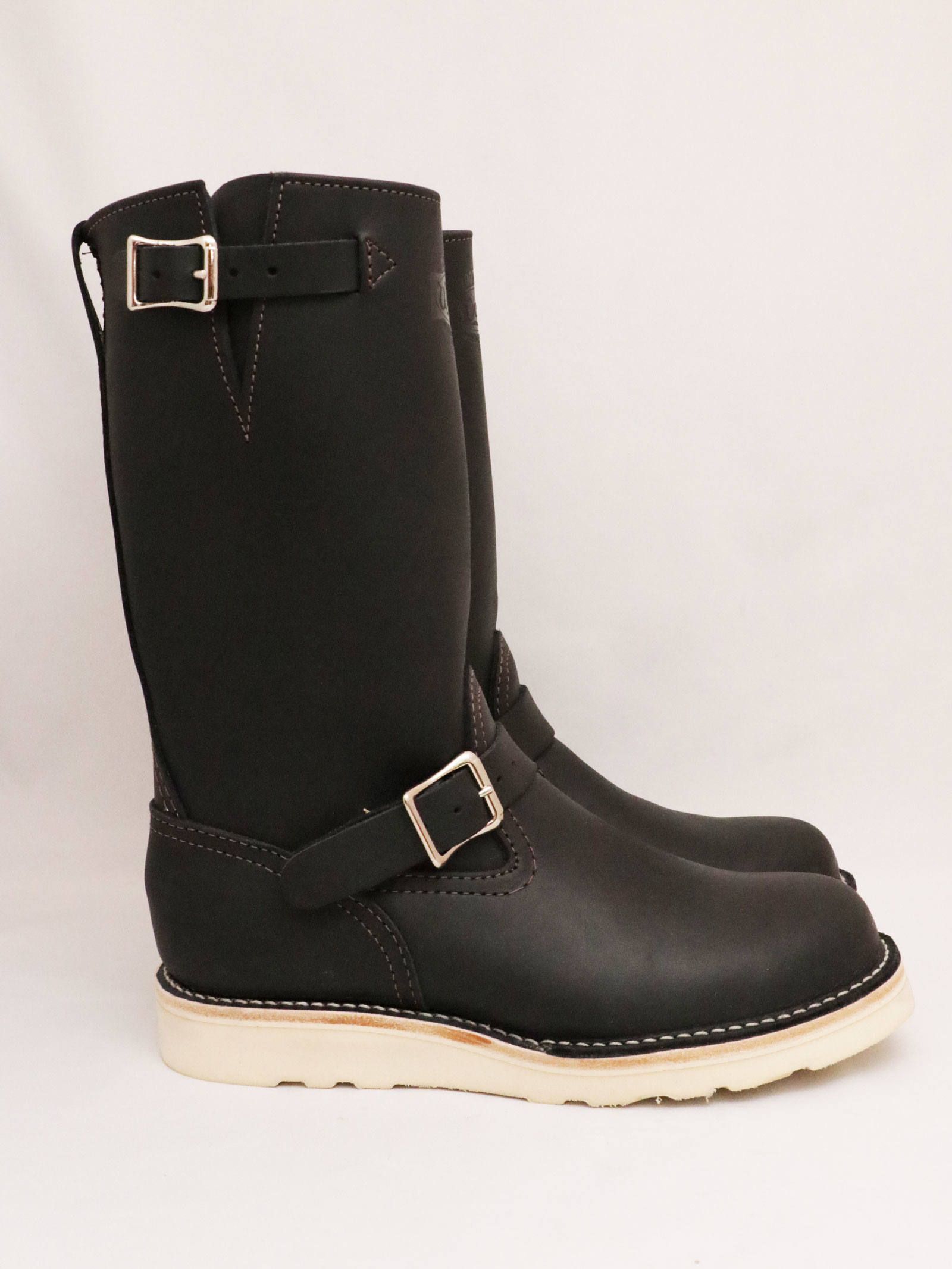 "BOSS" - 11inch HIGHT (BLACK)