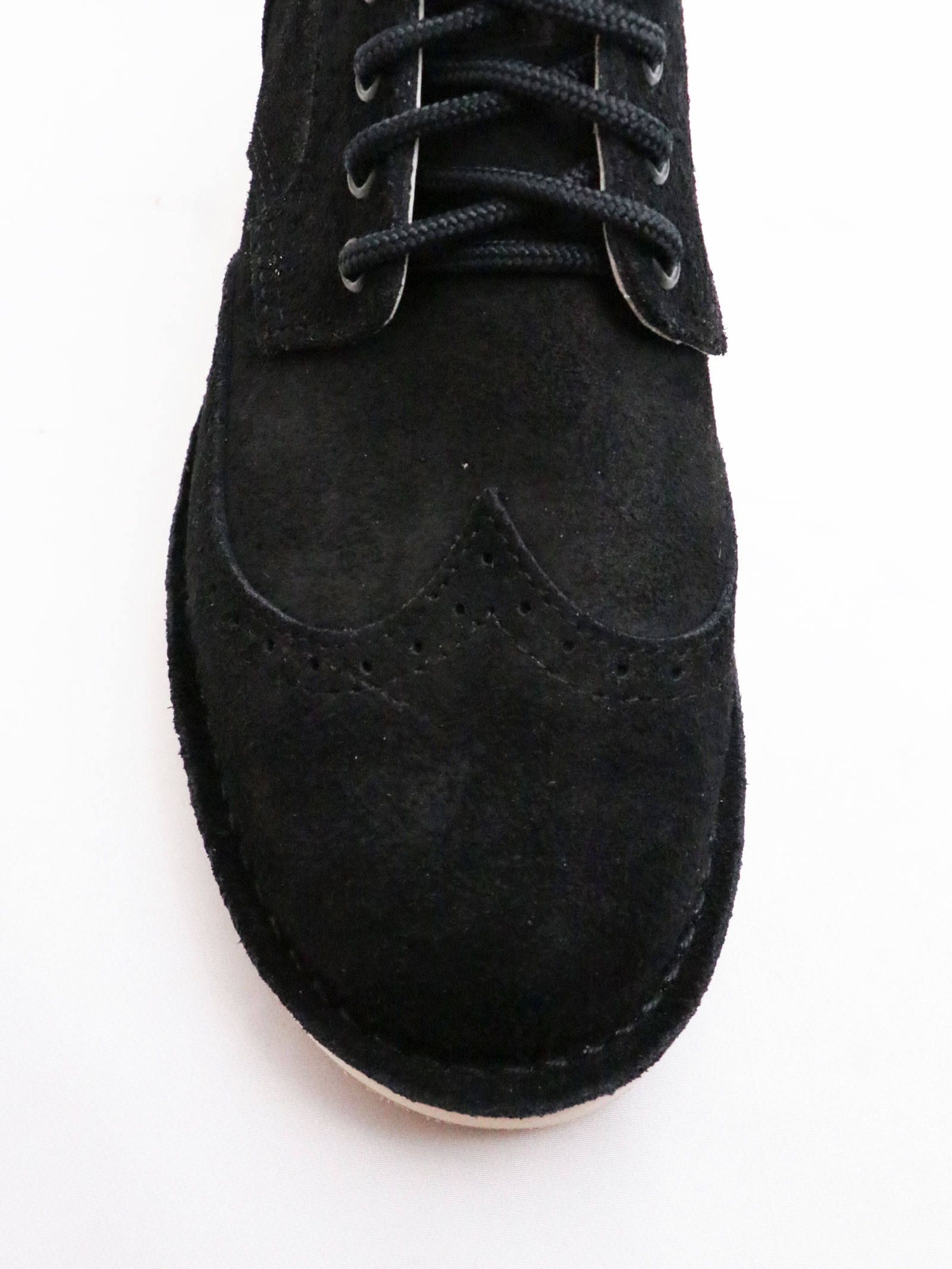 "ROBERT WILLIAM"  (BLACK"ROUGH OUT")