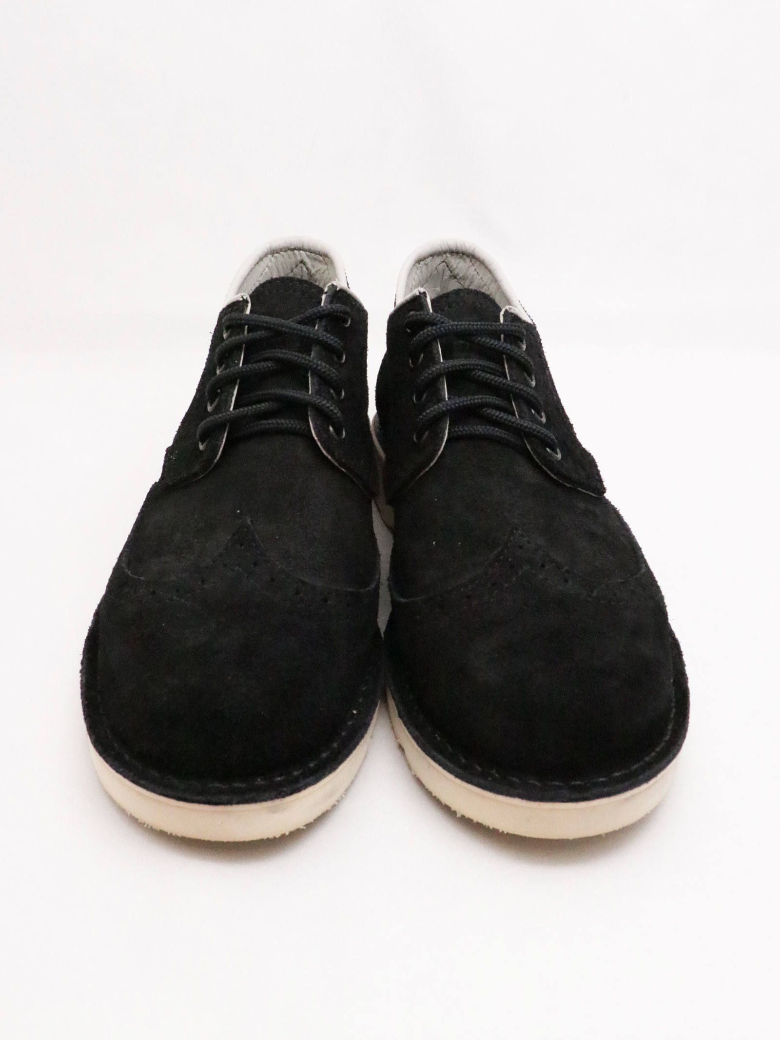"ROBERT WILLIAM"  (BLACK"ROUGH OUT")