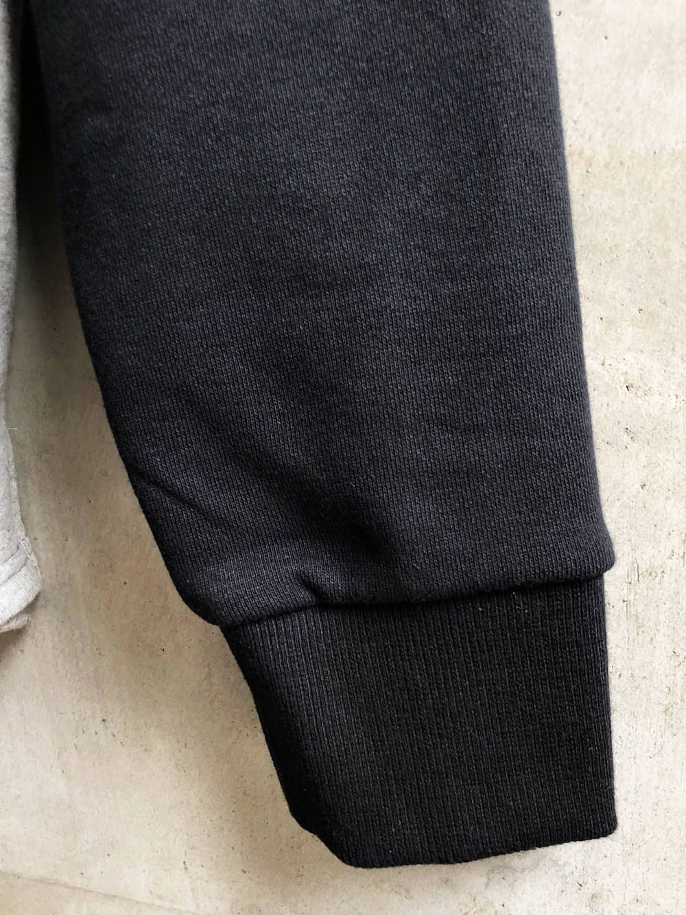 PANEL CREW NECK SWEAT(BLACK/WHITE/GRAY)