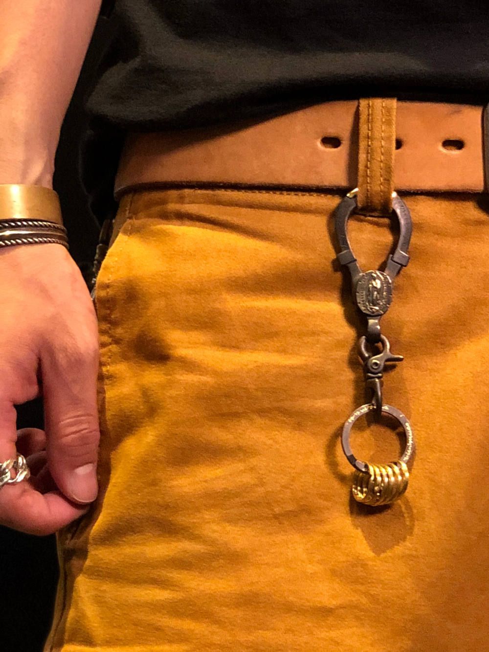 galcia - HORSESHOE KEYHOLDER (BRASS) | SKANDA