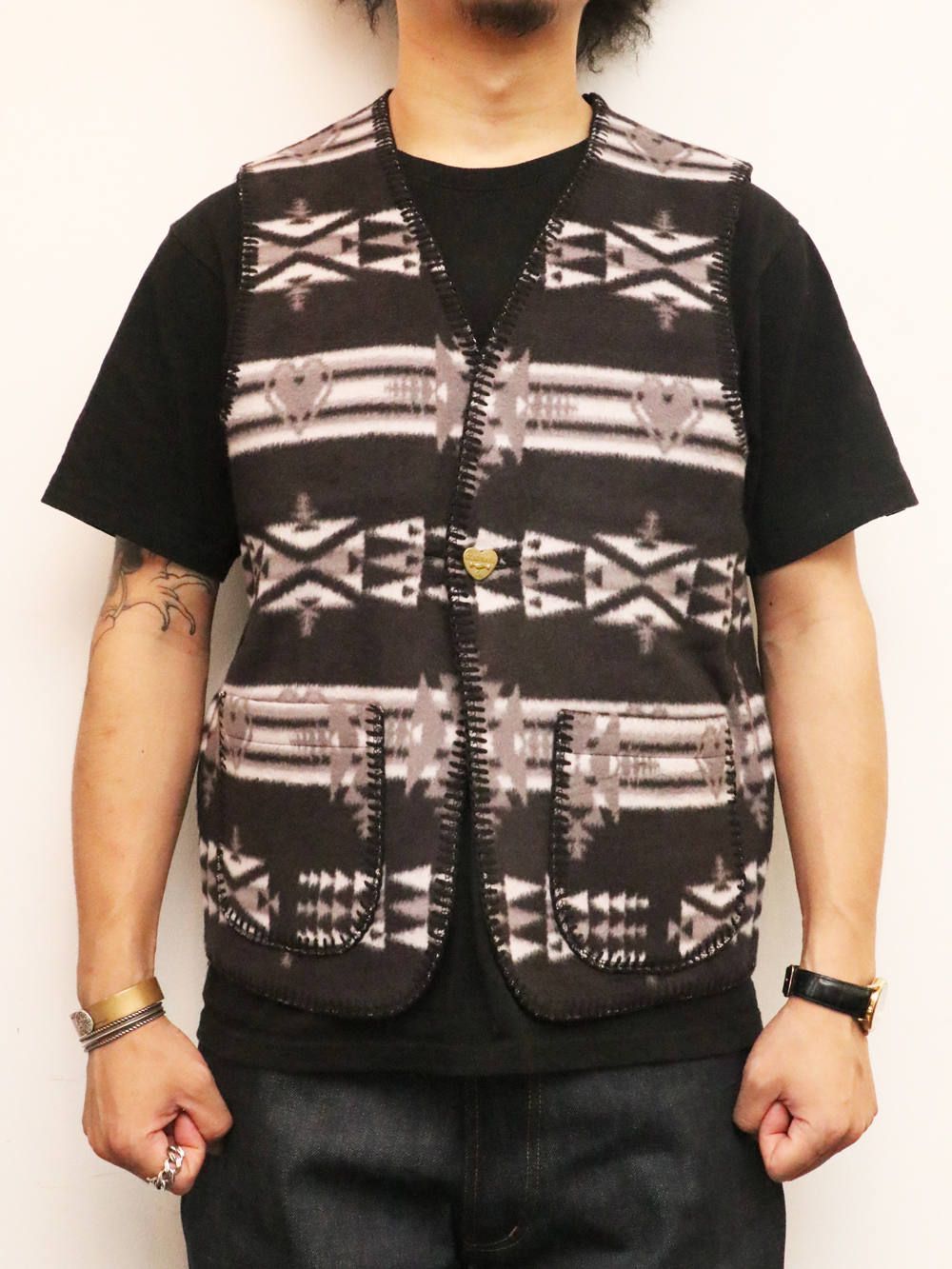 BY GLADHAND - SPIRITS HEART - VEST (BLACK×GRAY) | SKANDA