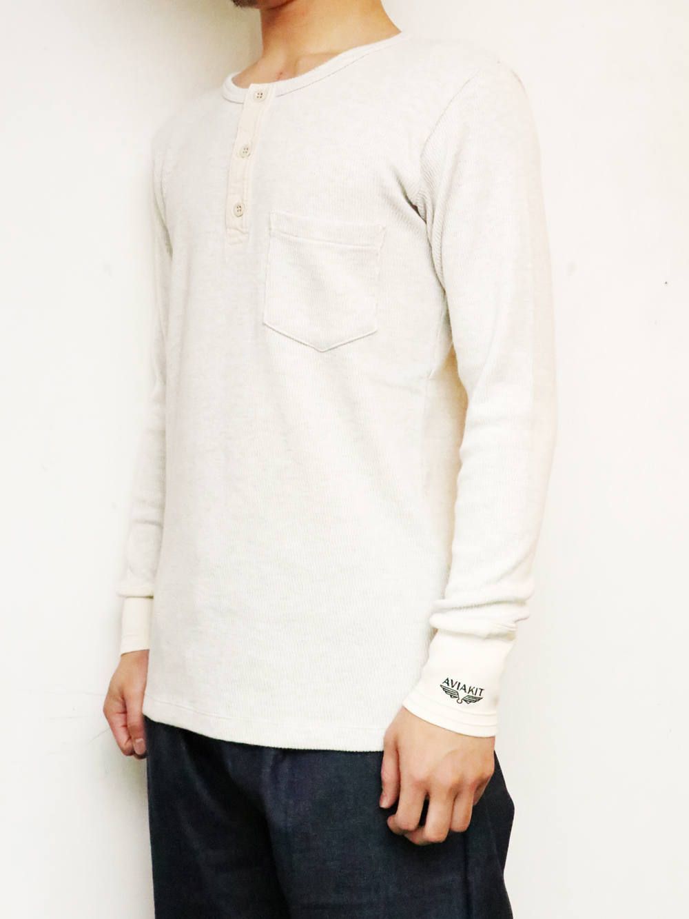 【即日発送可能】"AVIAKIT WAFFEL" T-SHIRTS HENLEY NECK (OATMEAL)