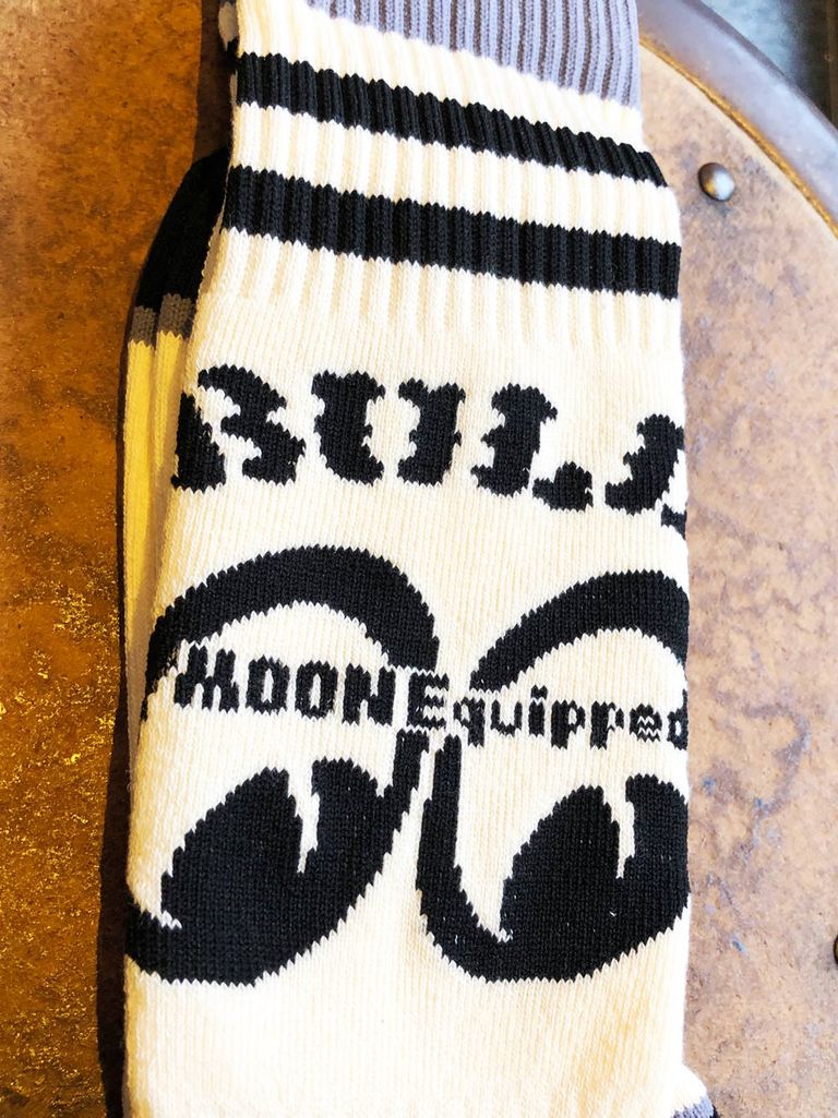 BULL CLASSICS ムーンアイズ×ブルオリジナルソックス (ホワイト) MOONEYES×BULLORIGINAL SOCKS  (WHITE) SKANDA