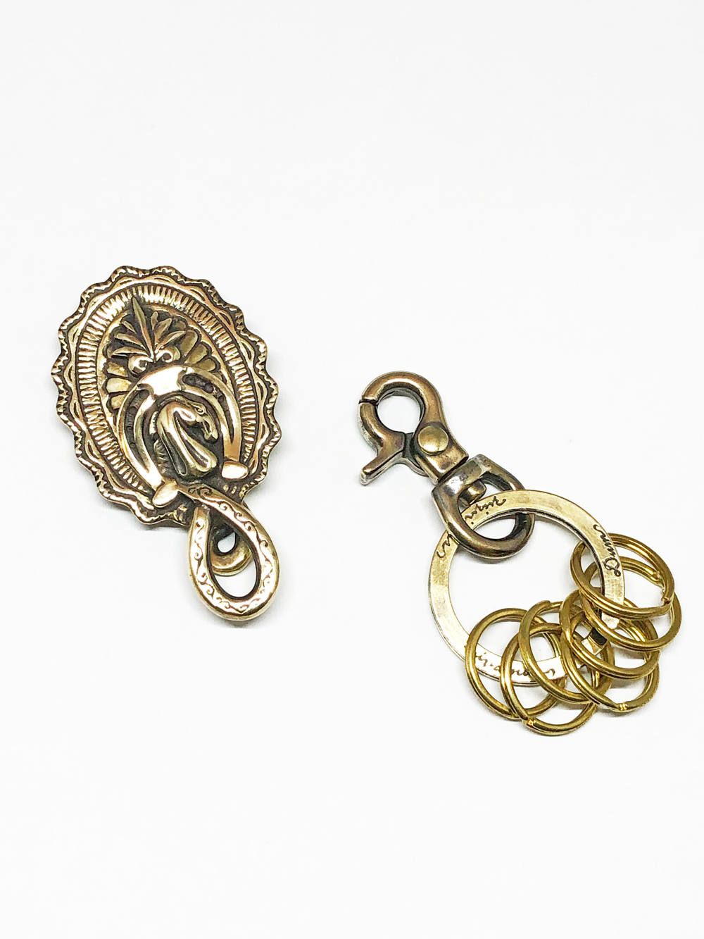 CONCHO & AGAVE KEYHOLDER (BRASS)