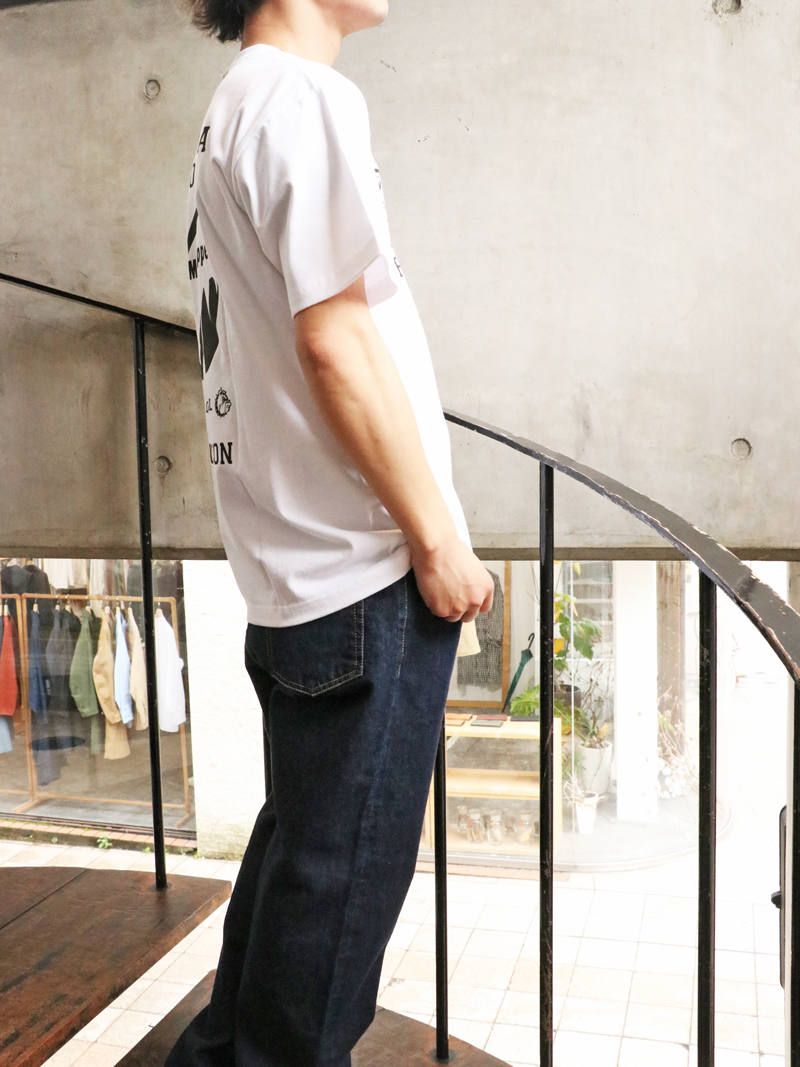ムーンアイズ×ブルオリジナルTシャツ(ホワイト) / MOONEYES×BULLORIGINAL TEE (WHITE)