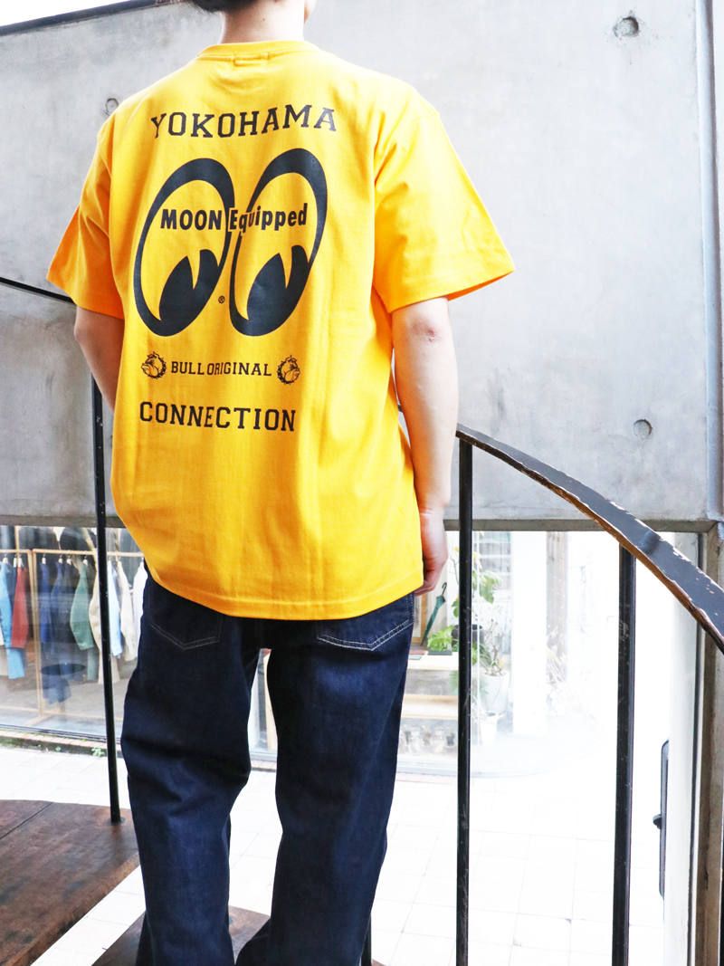 ムーンアイズ×ブルオリジナルTシャツ(ゴールド) / MOONEYES×BULLORIGINAL TEE (GOLD)