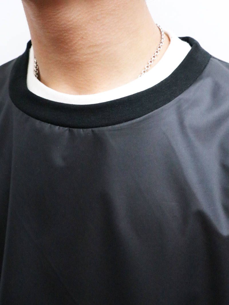 ナイロンウィンドストッパークルーネック (ブラック) / NYLON WINDSTOPER CREW NECK (BLACK)