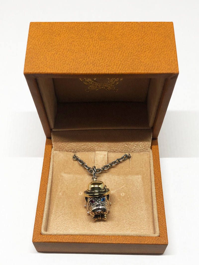 BULL DOG NECKLACE (COLNEONE)