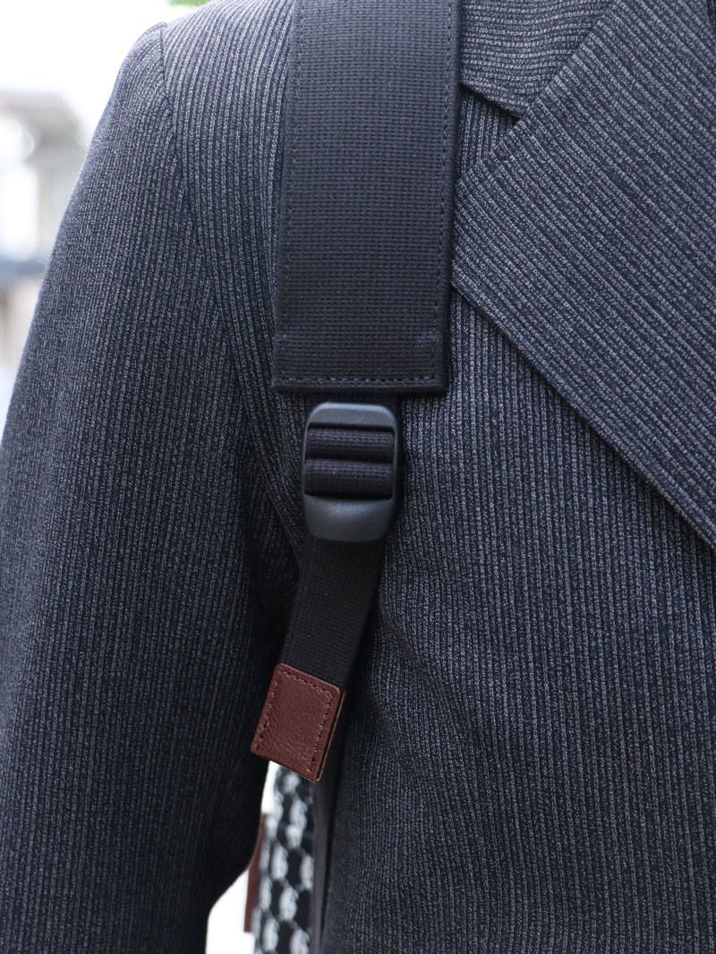 "SPEAKEASY" Daypack (Brown)