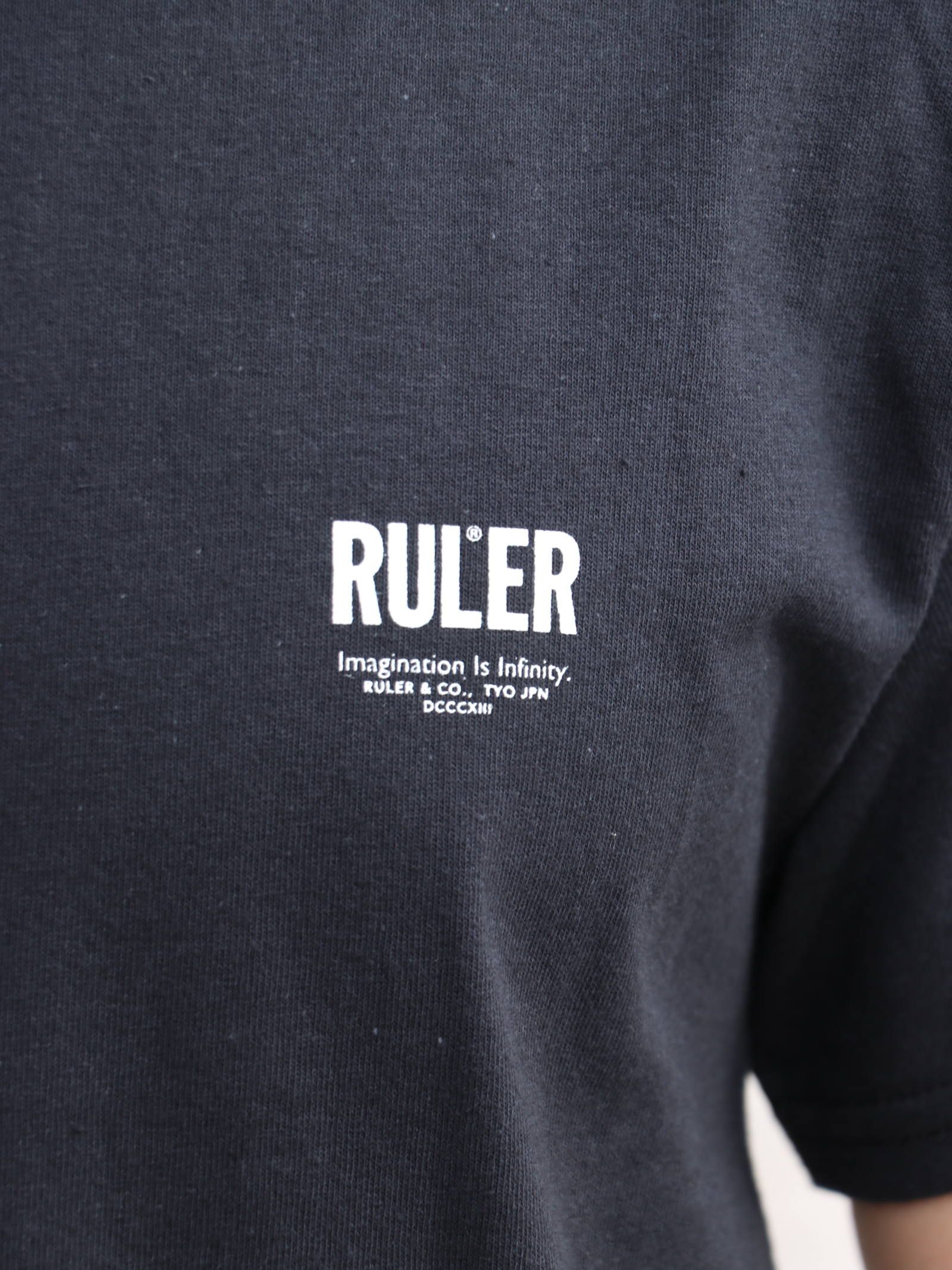 RULER - エイトボールTシャツ (ブラック) / EIGHT BALL TEE (BLACK