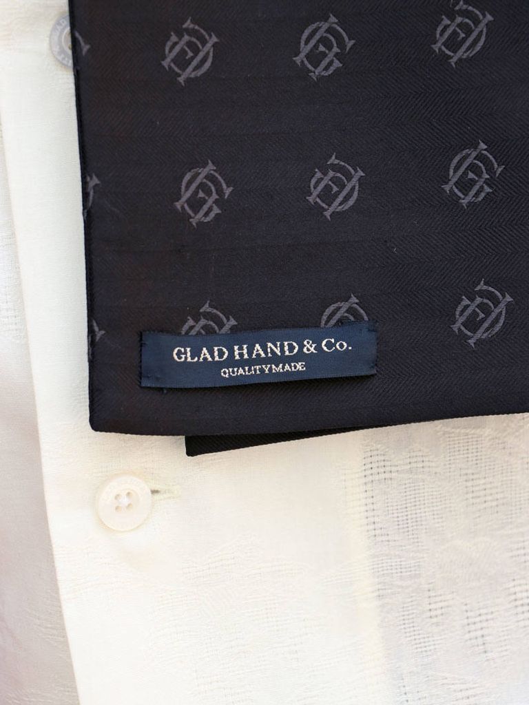 GLAD HAND  Co. - ファミリークレストバンダナストール(ブラック) / Family Crest Bandana Stole  (BLACK) | SKANDA