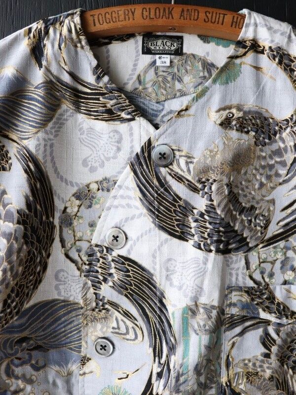 “Mt. FUJI AND HAWK” LATE NIGHT SHIRT (SALT WHITE)
