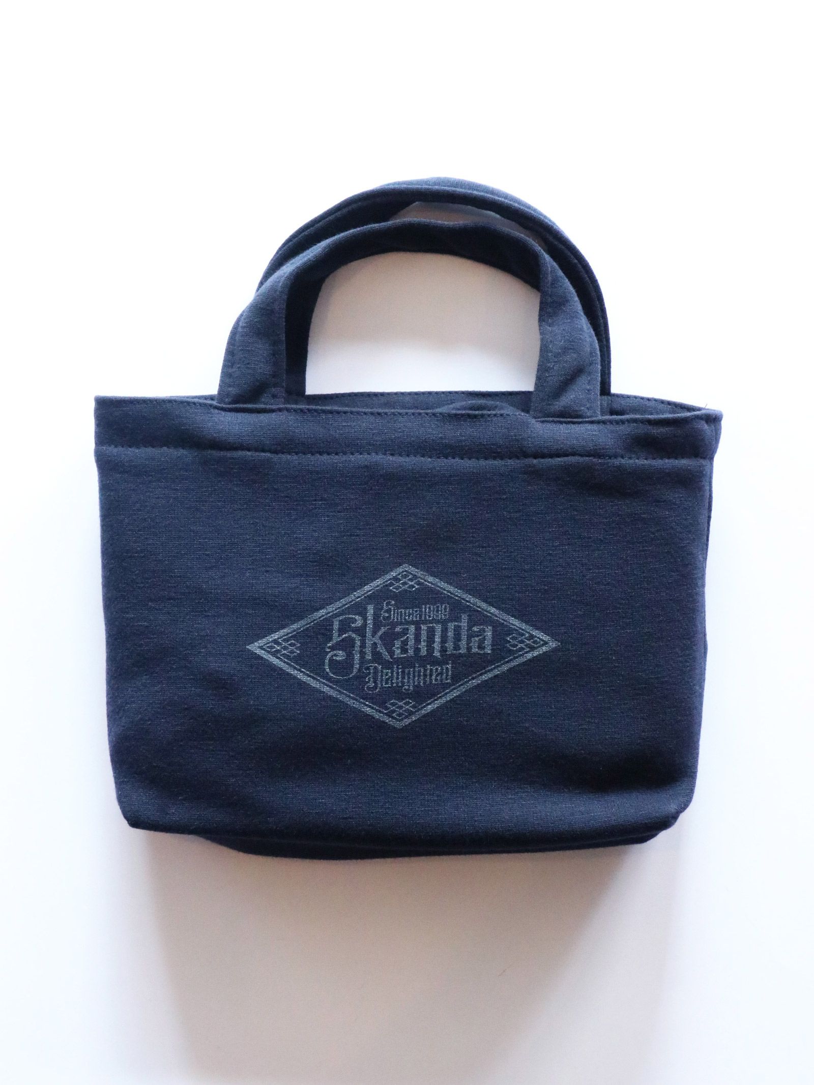 "SOLUA" SMOOTH BLANKET- (SMALL) (BLACK,NAVY,RED)