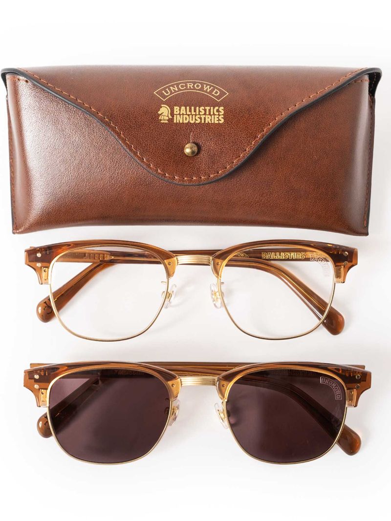 FLIP UP GLASS (BROWN FRAME x BROWN LENS)