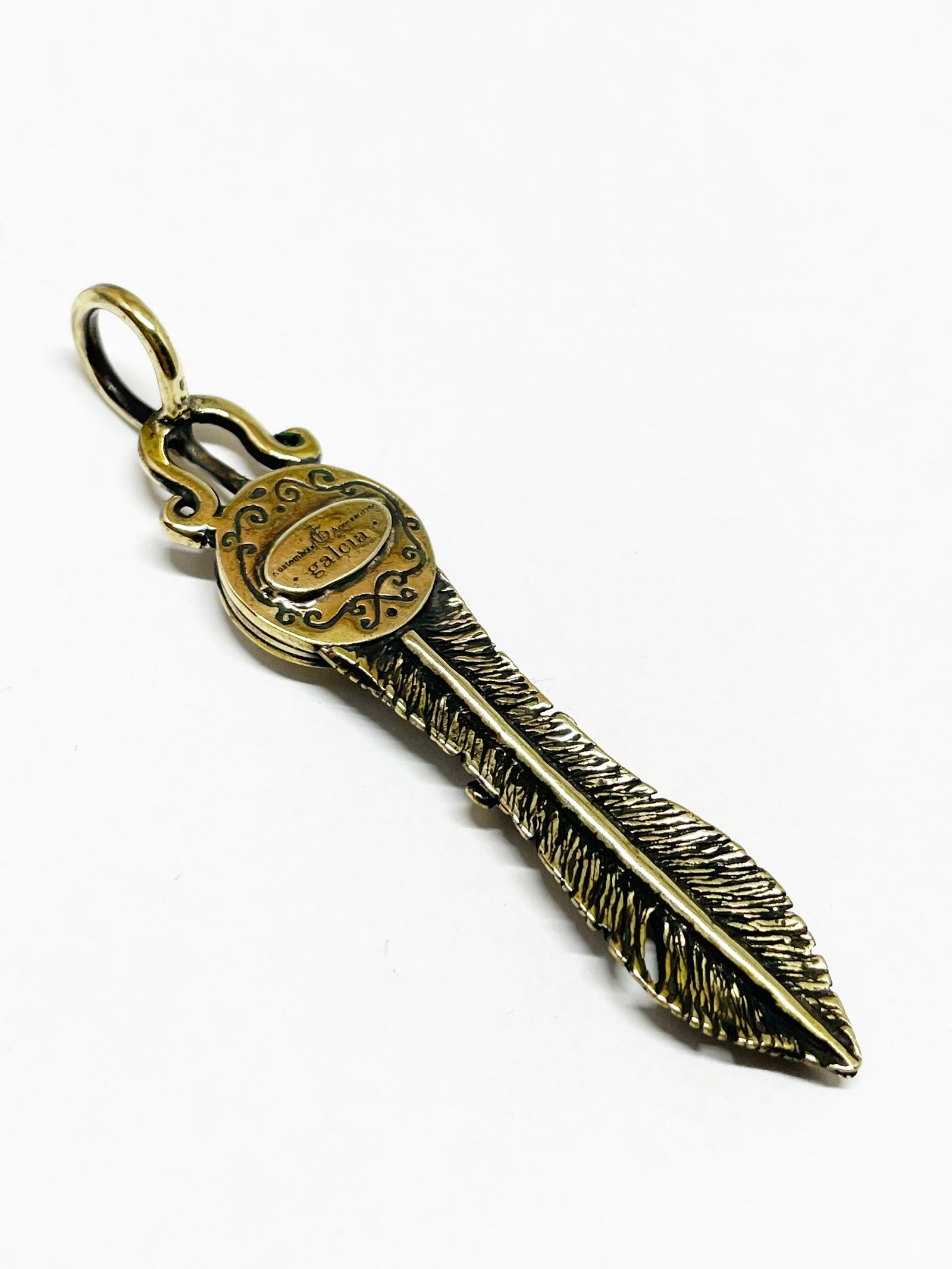AGUILA MEXICANA FEATHER (SMALL) (BRASS)