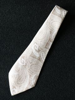 PAISLEY NECK TIE (WHITE)
