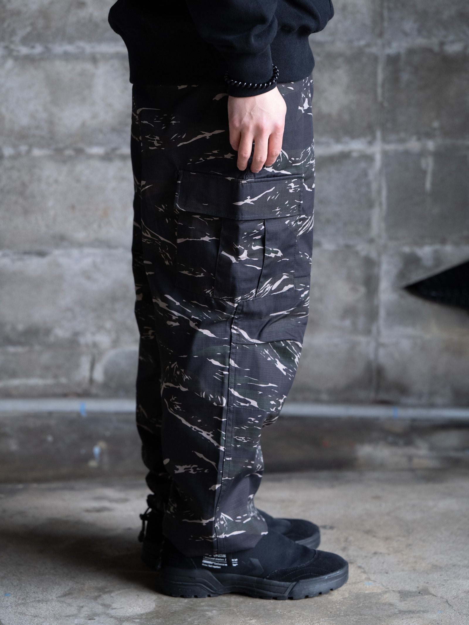 ランキングや新製品 アメリカ軍 BDU クロップドカーゴパンツ 迷彩服