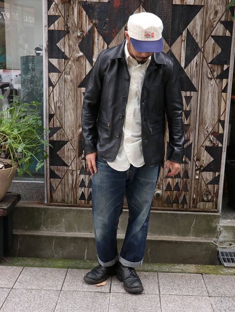 CAR COAT + CAP  　= 遊び心ある大人なカジュアル