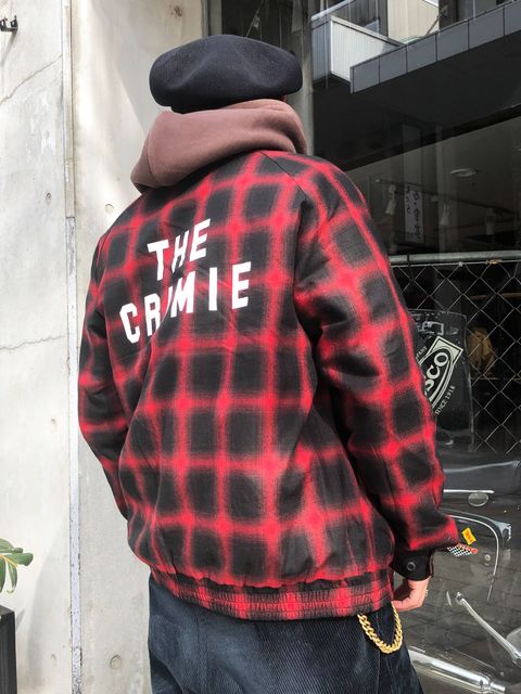リバーシブルで魅せる チェックシャツジャケットコーデ