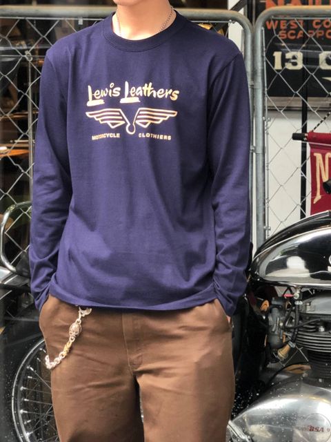 Lewis Leathersはインナーにも。