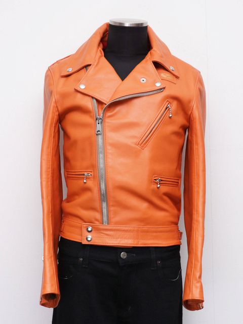 "Lewis Leathers" カラーレザーコーディネート