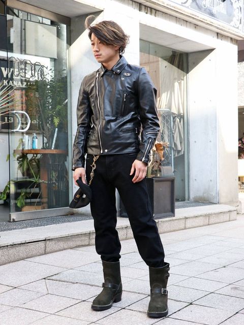 Lewis Leathers オールブラックスタイル