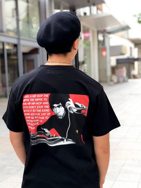 テーマは「強さ」BLACK× RED STYLE