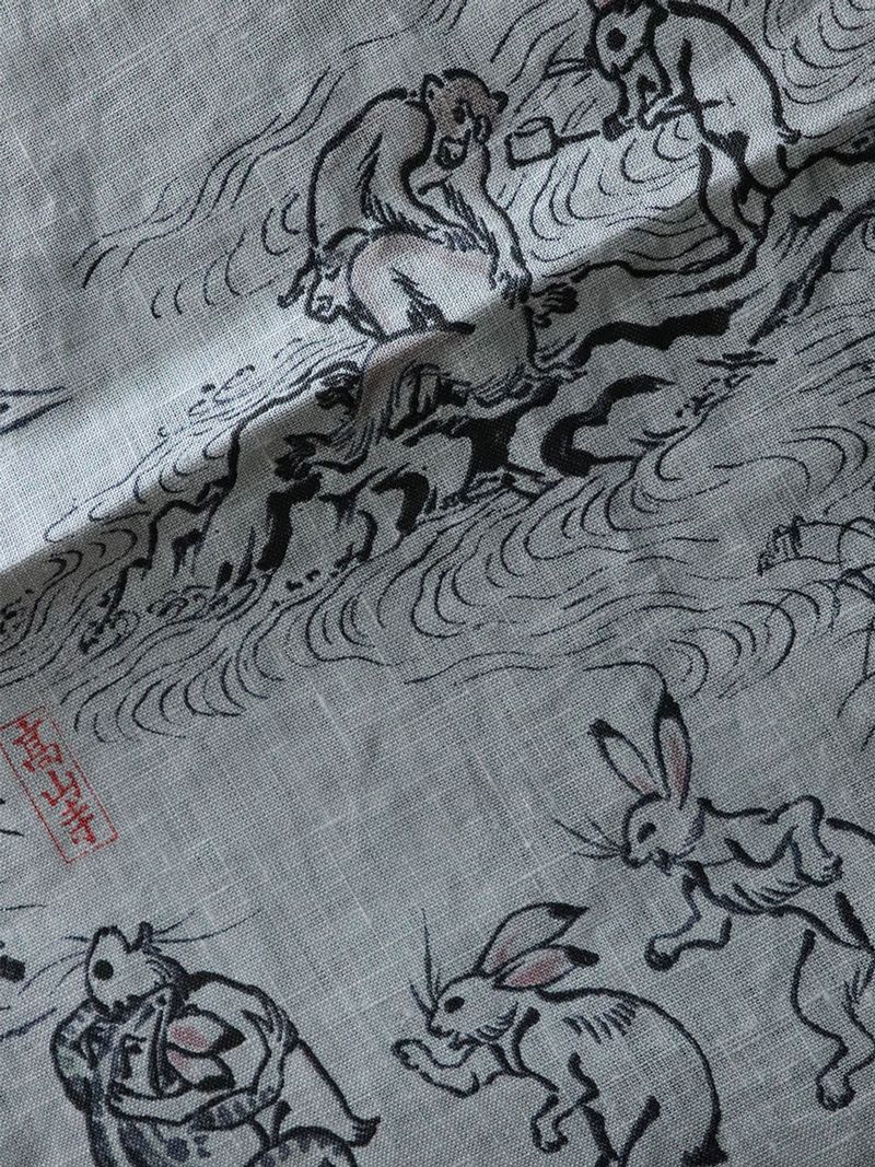“PLAYING ANIMAL” HANDKERCHIEF (IVORY)